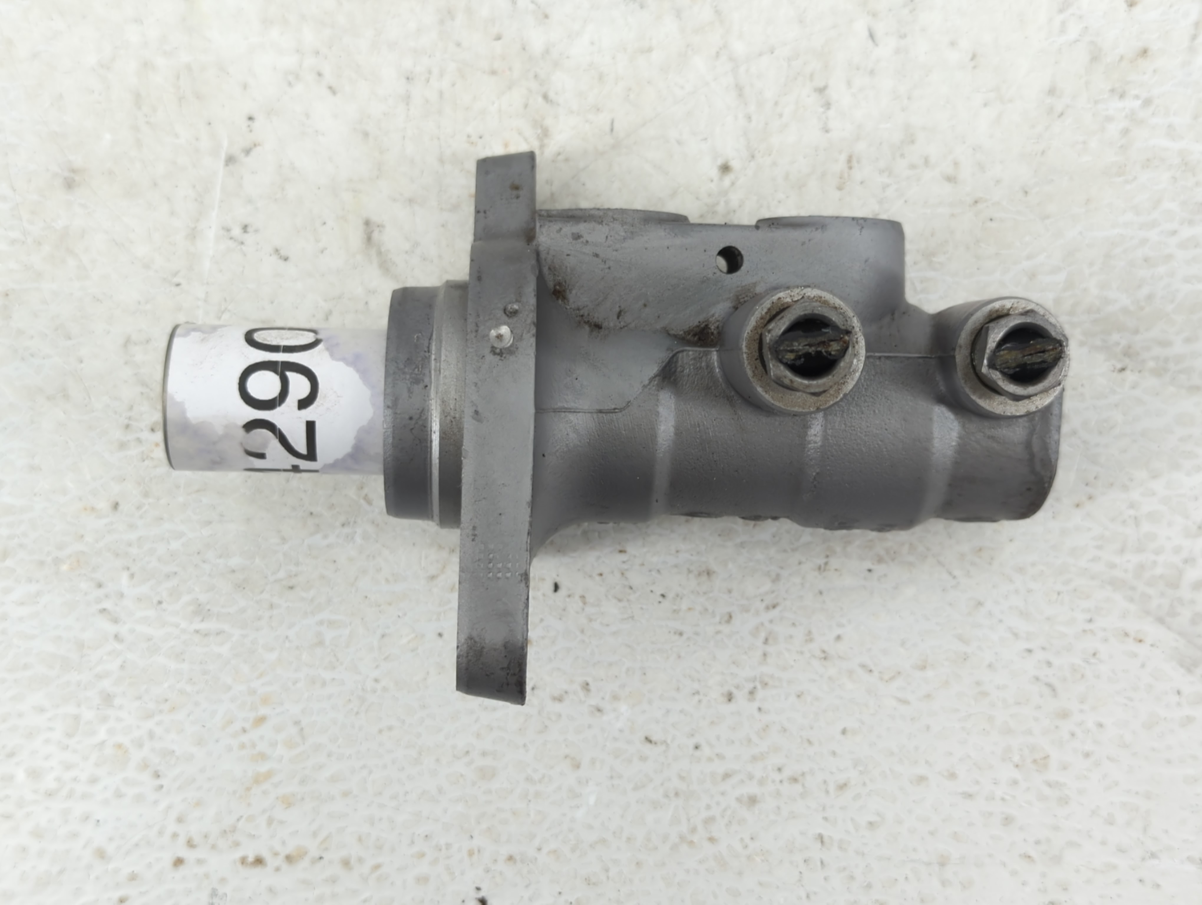 2013-2016 Volvo V60 Brake Master Cylinder 614290 - Oemusedautoparts1.com
