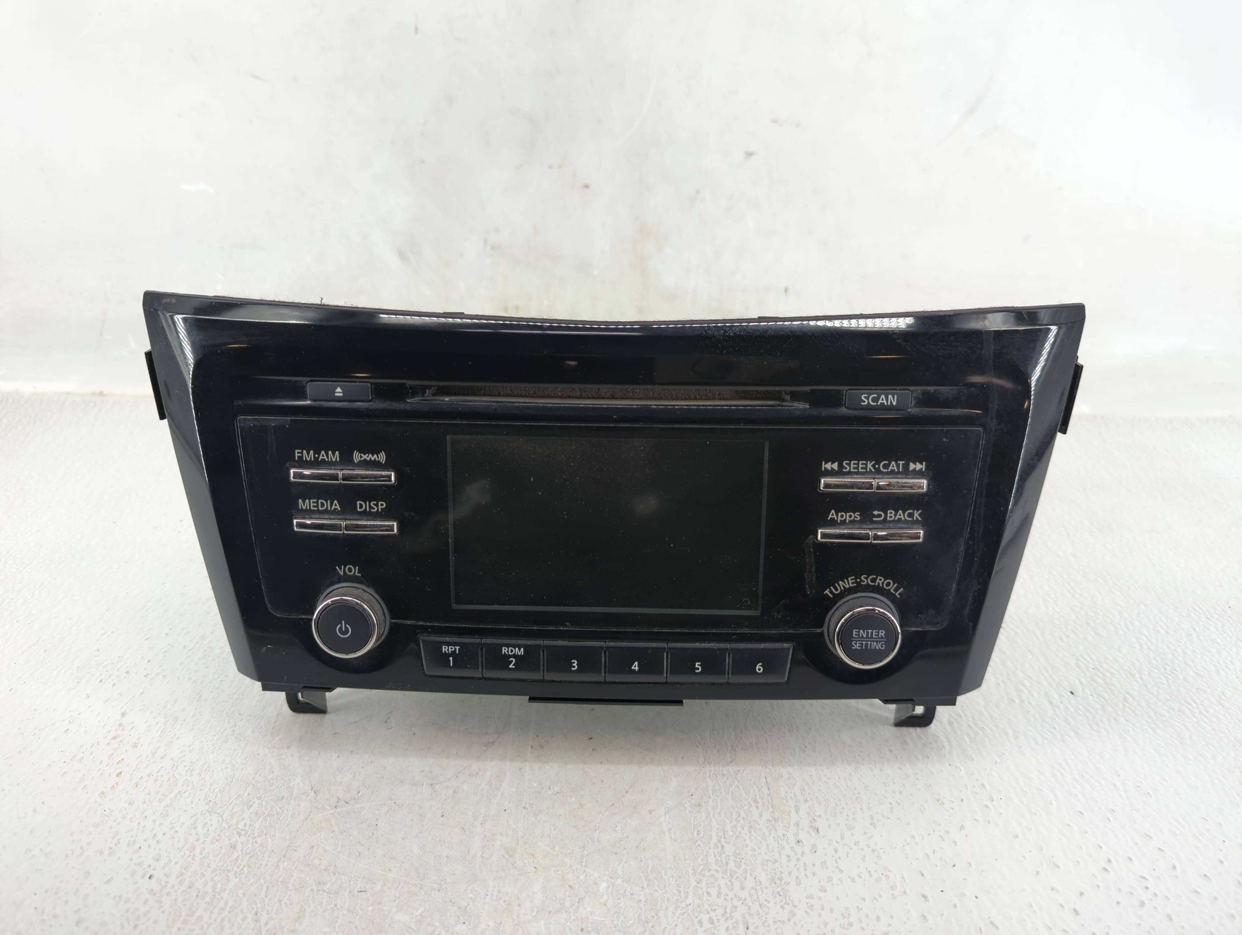 2015-2016 Nissan Rogue Am Fm Cd Player Radio Receiver 614663 - Oemusedautoparts1.com