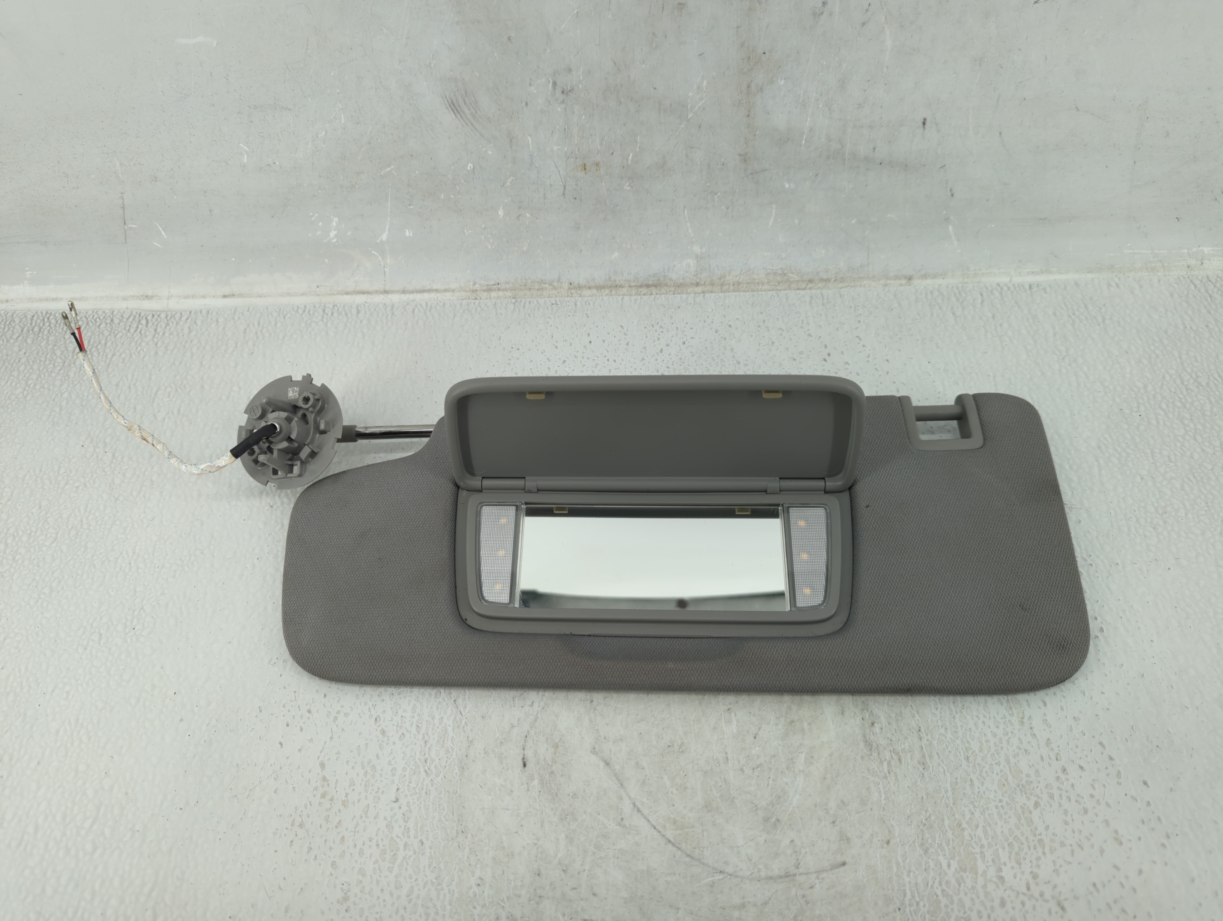 Picture of 2013 Ford Expedition Driver Sun Visor Mirror Left Sunvisor Tan 614764