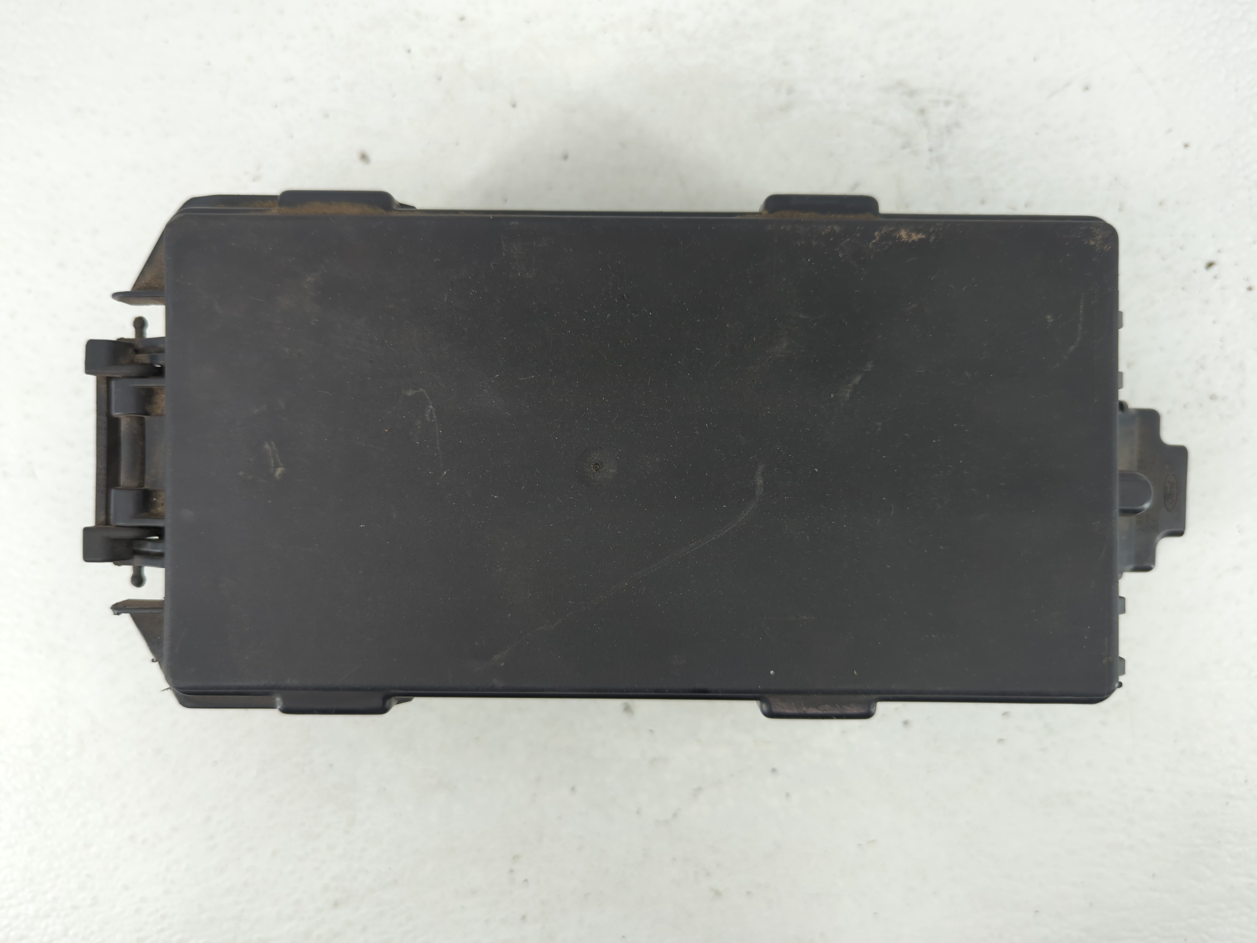 2008-2008 Ford Crown Victoria Fusebox Fuse Box Relay Module 614972 - Oemusedautoparts1.com