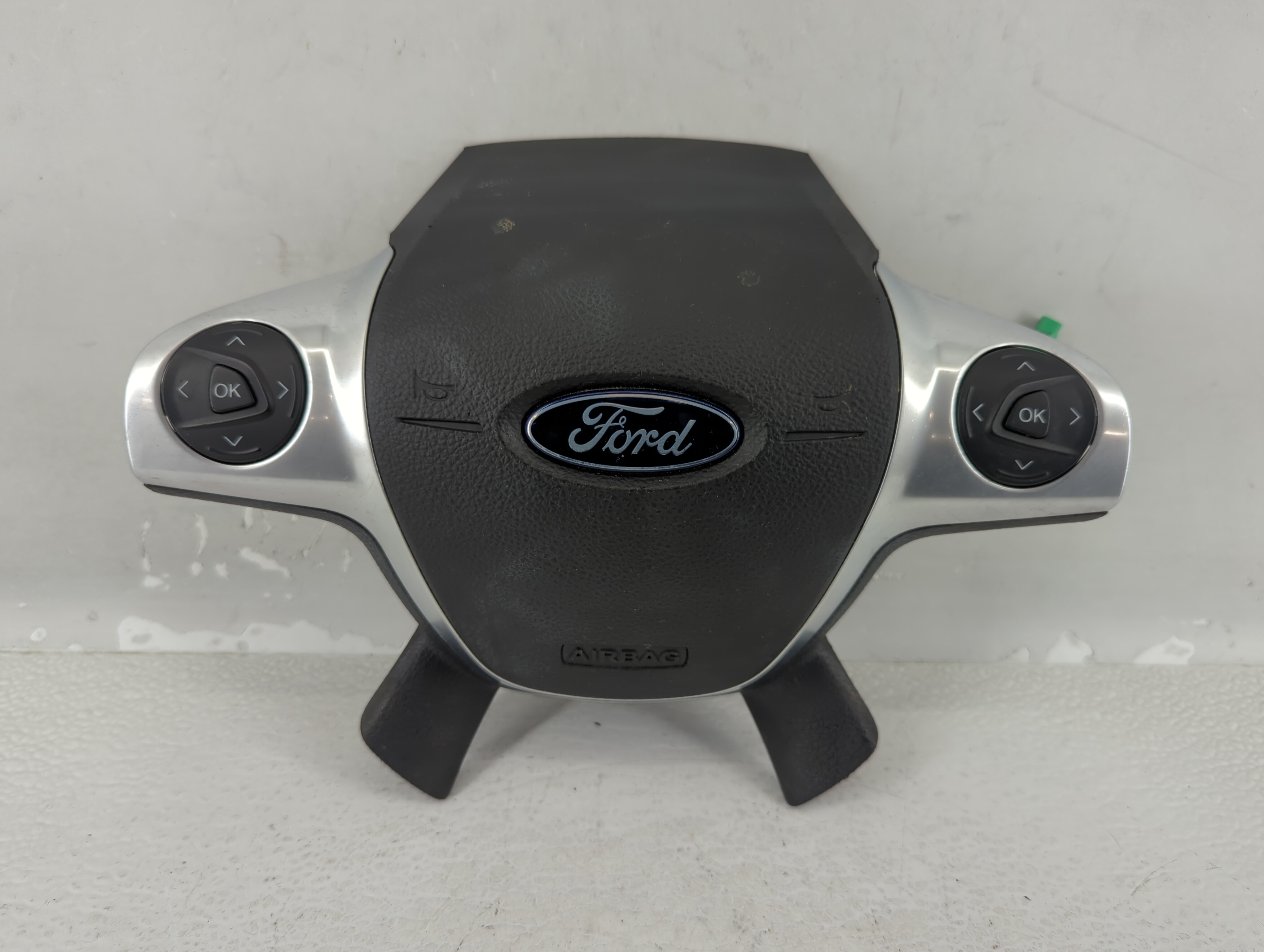 2013-2014 Ford Escape Air Bag Driver Left Steering Wheel Mounted 615054 - Oemusedautoparts1.com