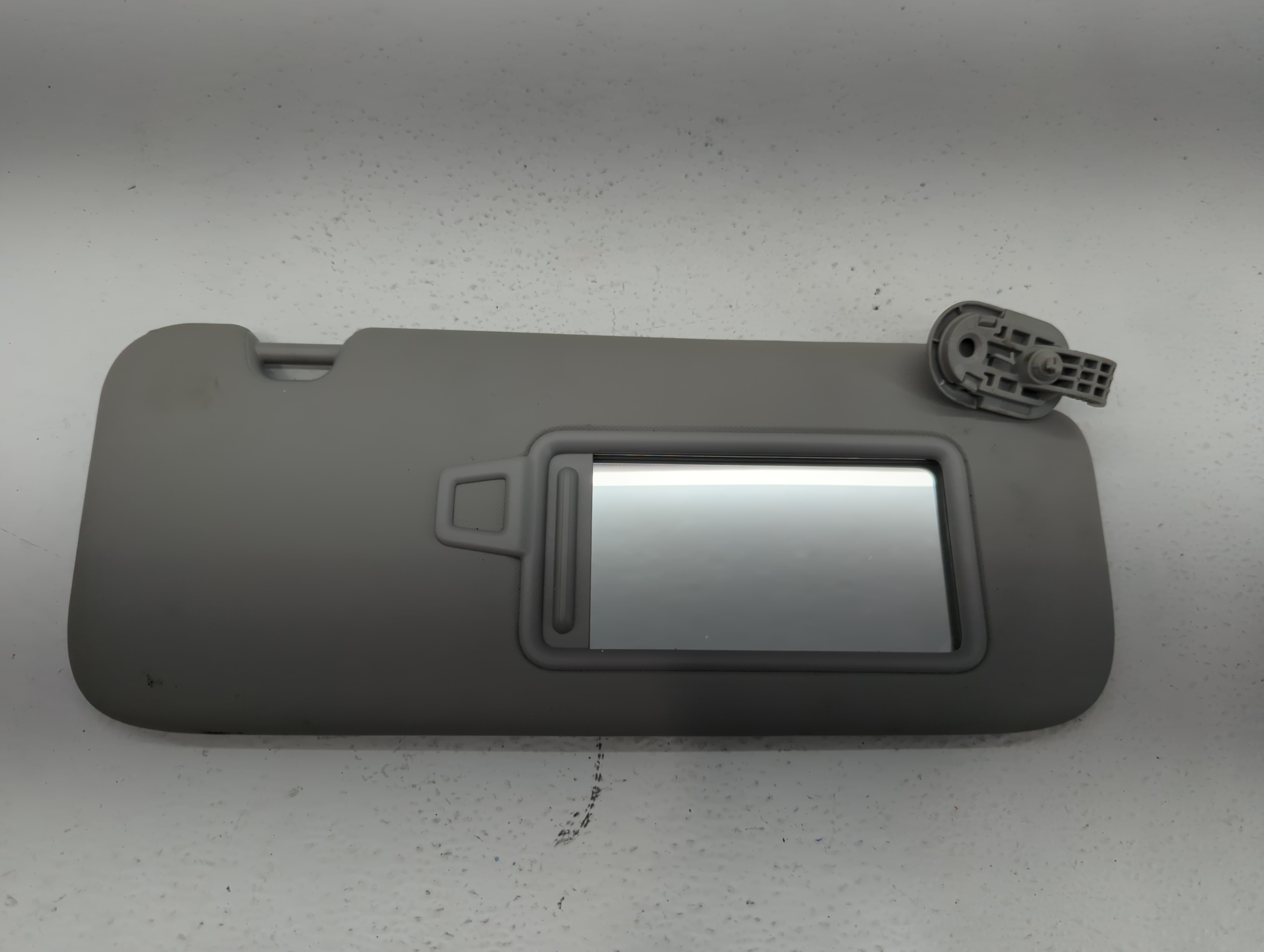 Picture of 2021-2022 Hyundai Elantra Passenger Sun Visor Mirror Right Sunvisor 615250