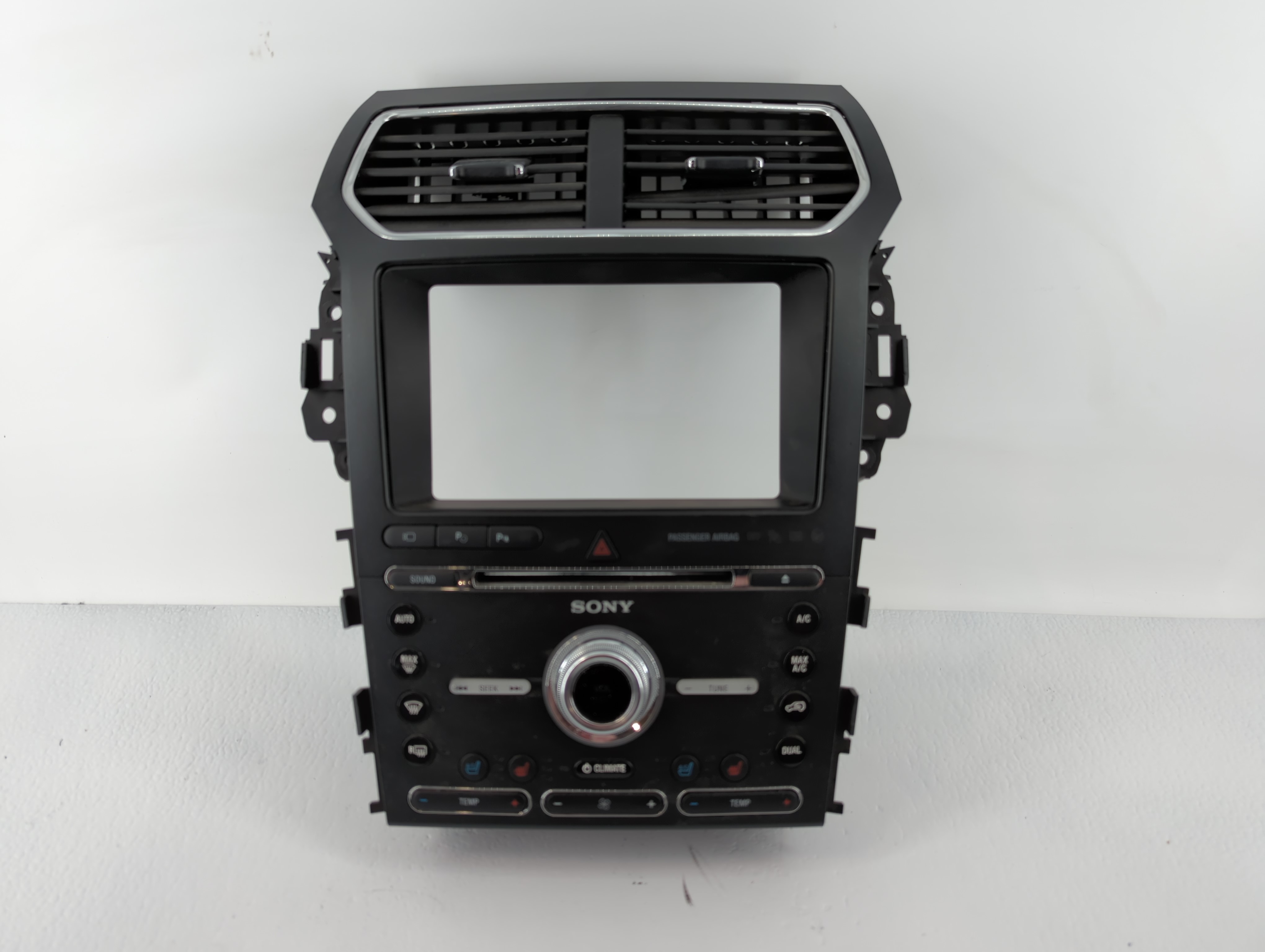 2017 Ford Explorer Am Fm Cd Player Radio Receiver 615516 - Oemusedautoparts1.com