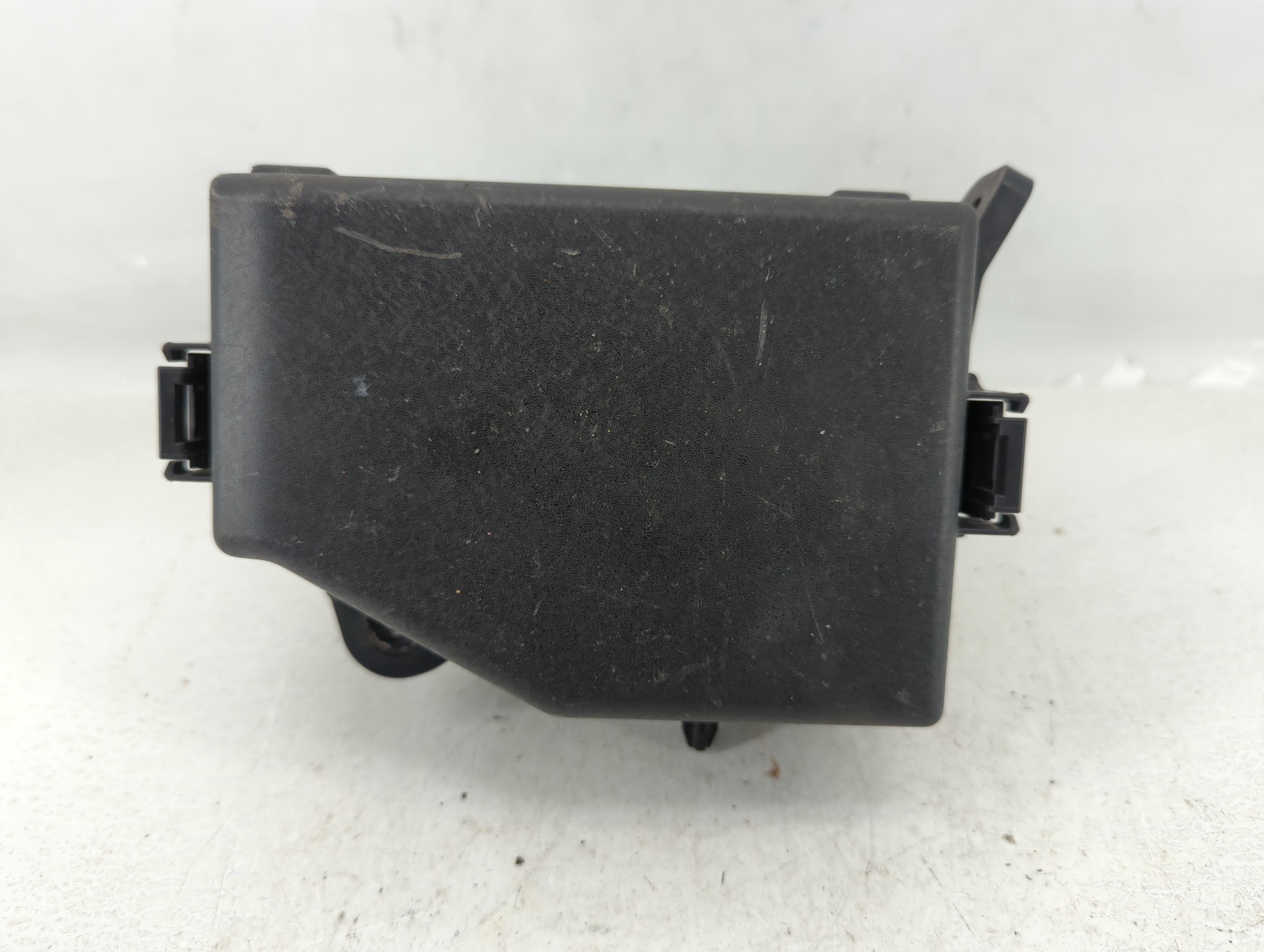 Picture of 2012-2013 Hyundai Accent Fusebox Fuse Box Relay Module 91221-1r473 615571