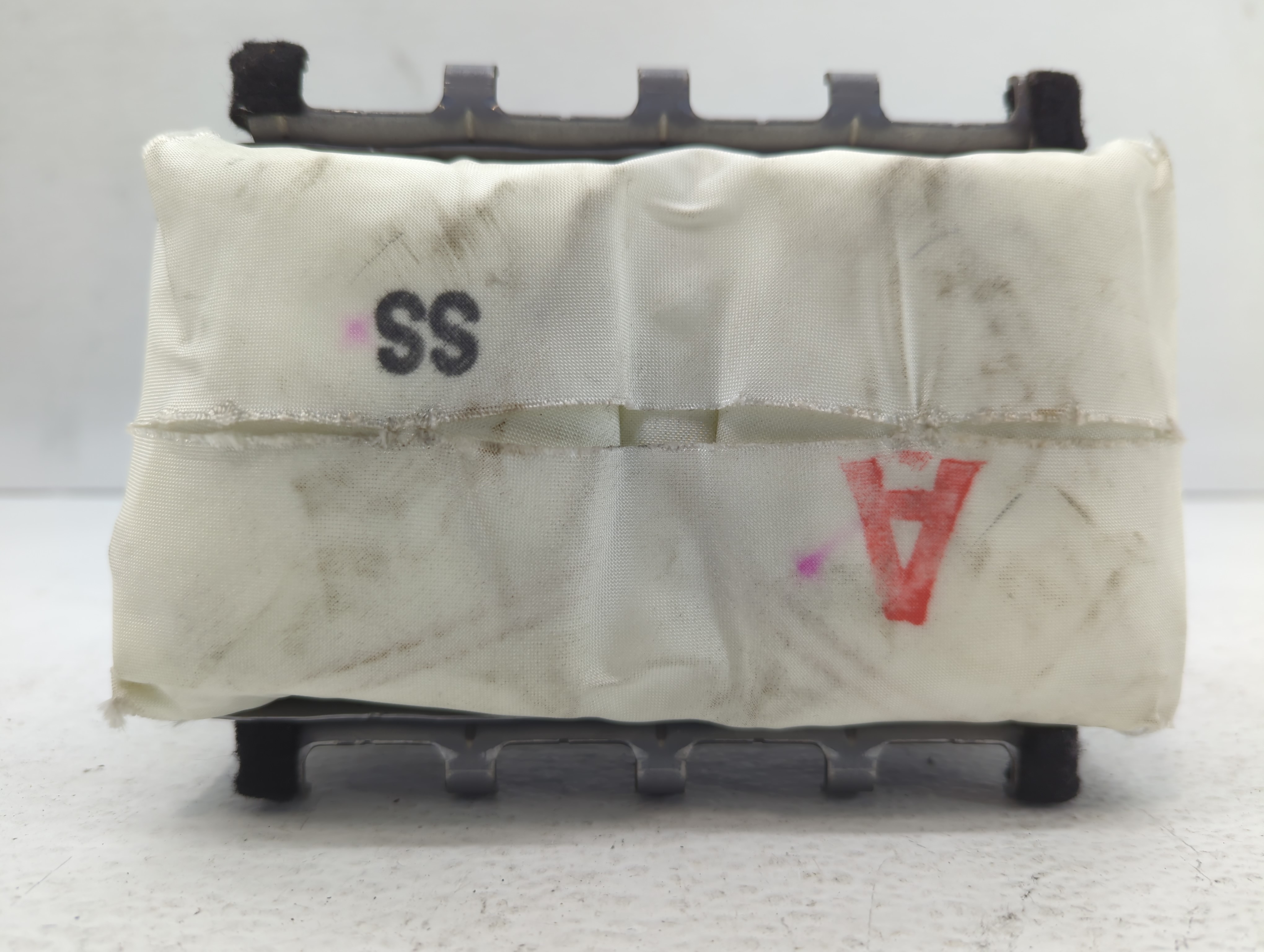 2013-2018 Toyota Rav4 Air Bag Passenger Right Dashboard Oem 615615 - Oemusedautoparts1.com