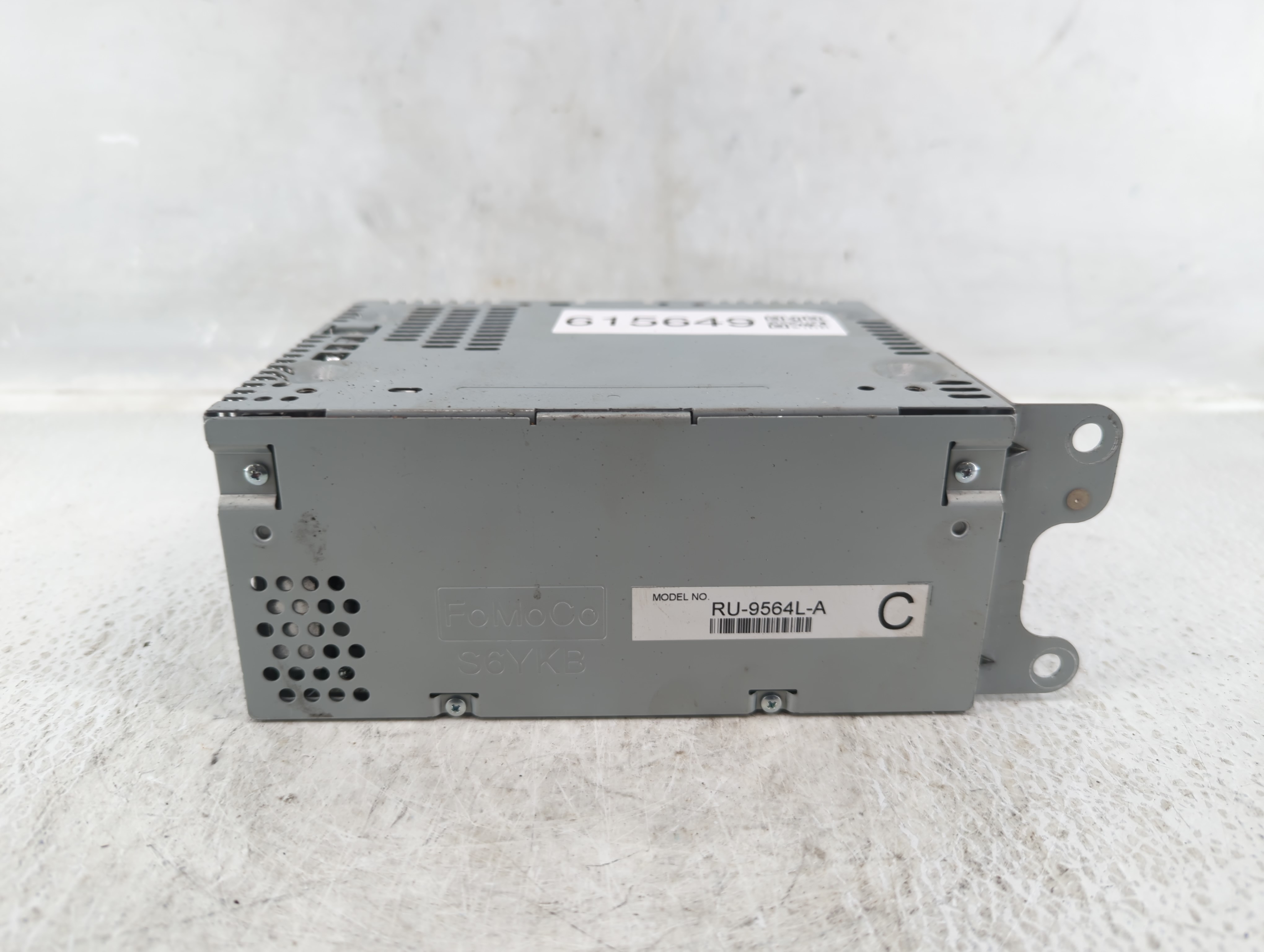 2018 Ford Explorer Am Fm Cd Player Radio Receiver 615649 - Oemusedautoparts1.com