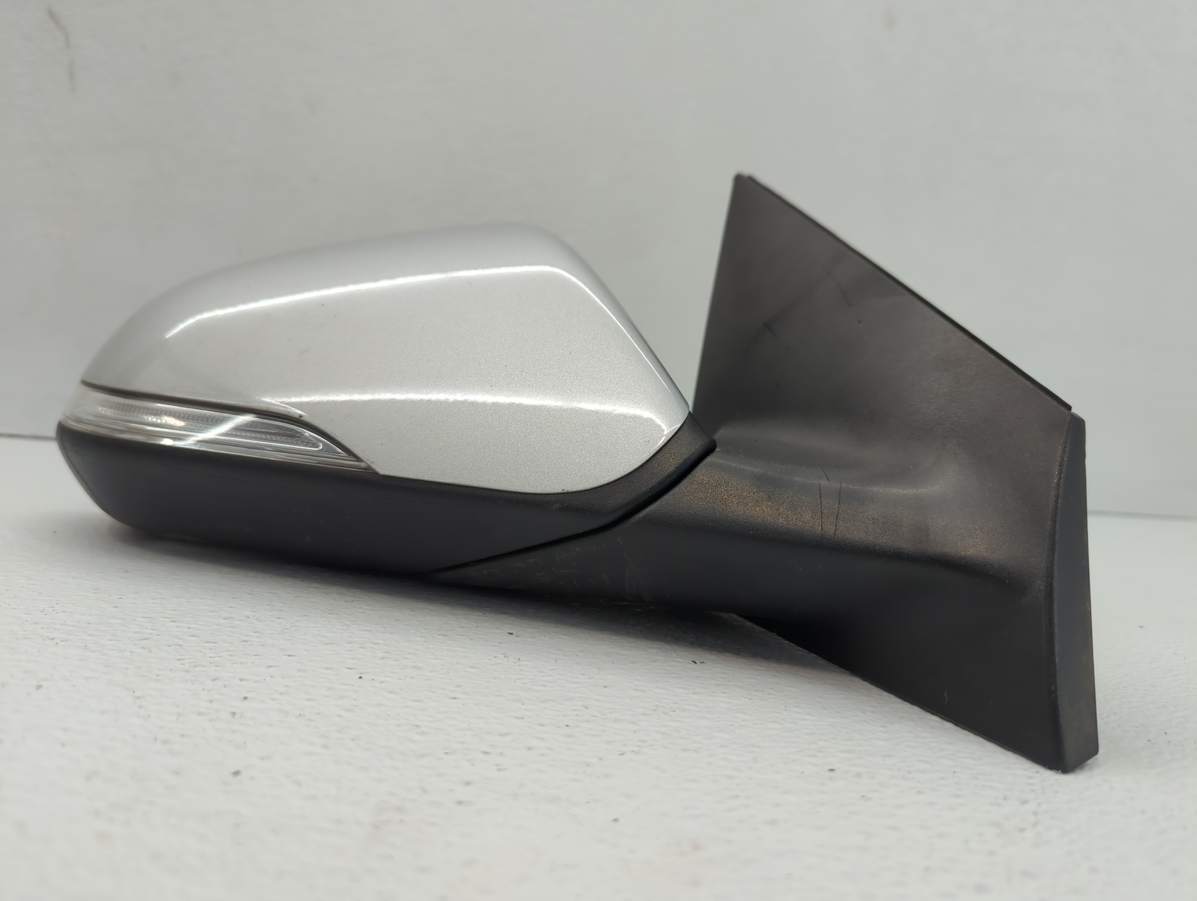 2017 Hyundai Sonata Passenger Right Side View Power Door Mirror Silver 615751 - Oemusedautoparts1.com