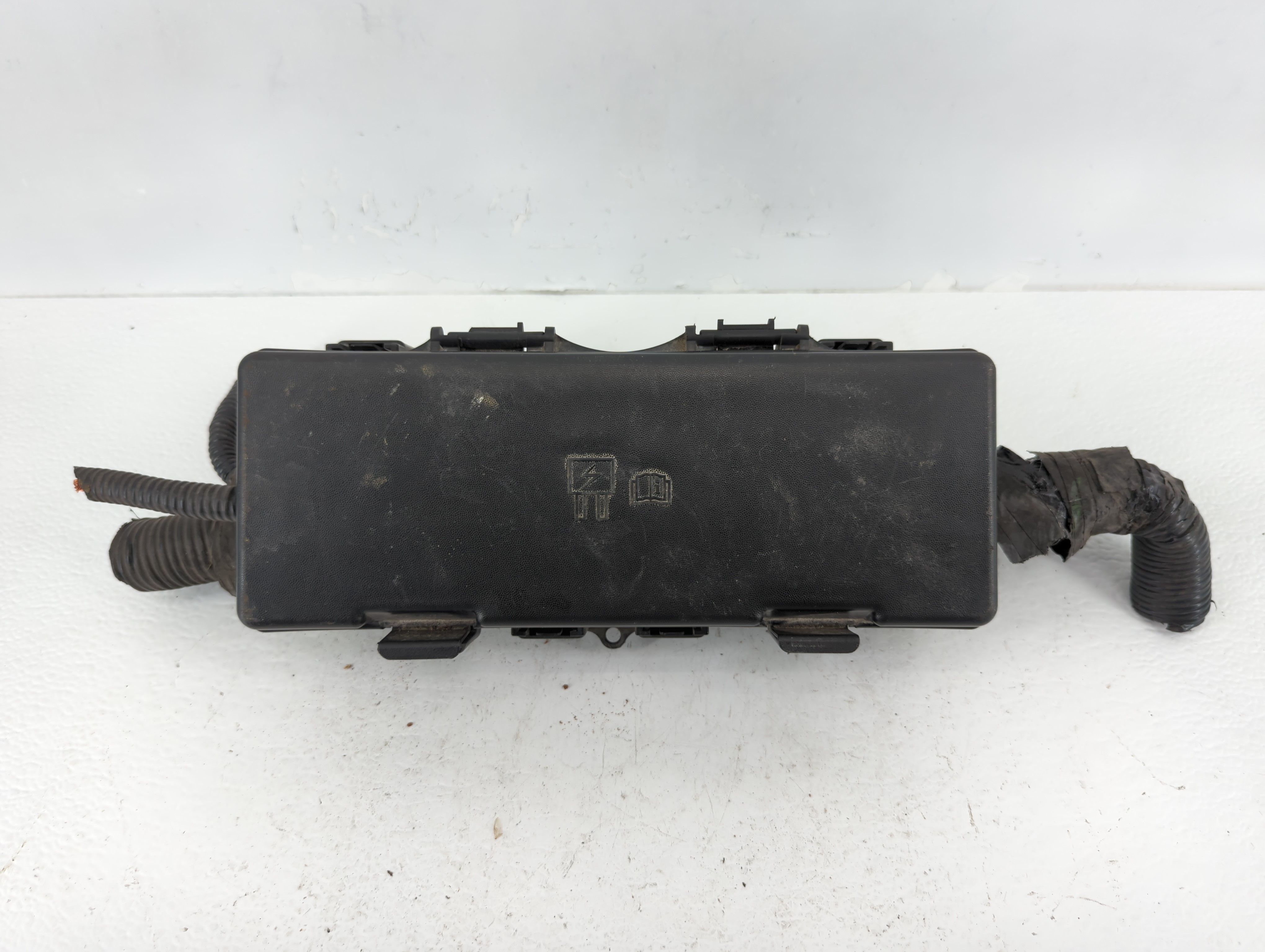 Picture of 2009-2014 Ford Expedition Fusebox Fuse Box Relay Module 9l1t-14a003-ba 616002