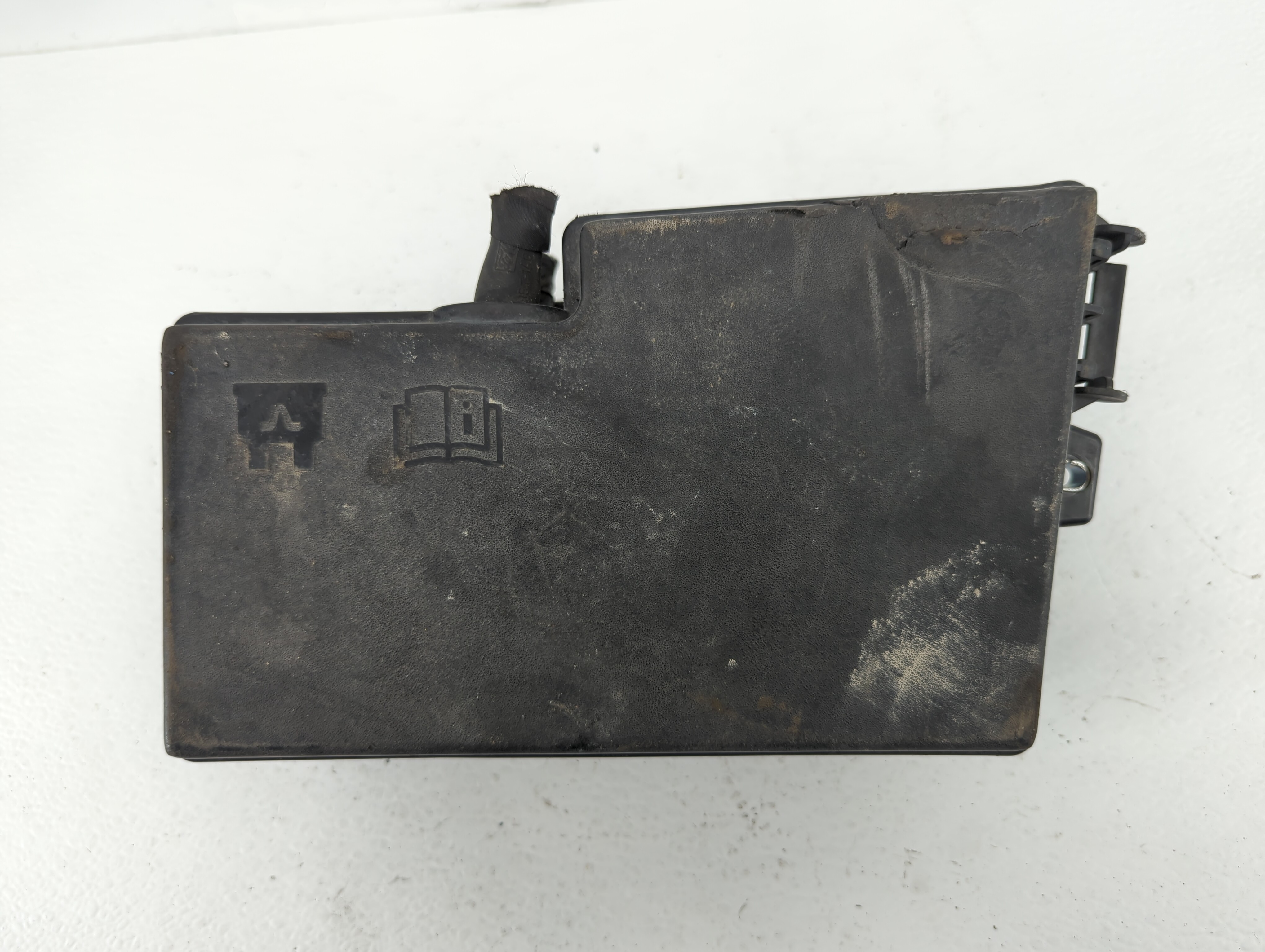 Picture of 2012-2014 Ford Focus Fusebox Fuse Box Relay Module Av6t-14a067-ab 616045