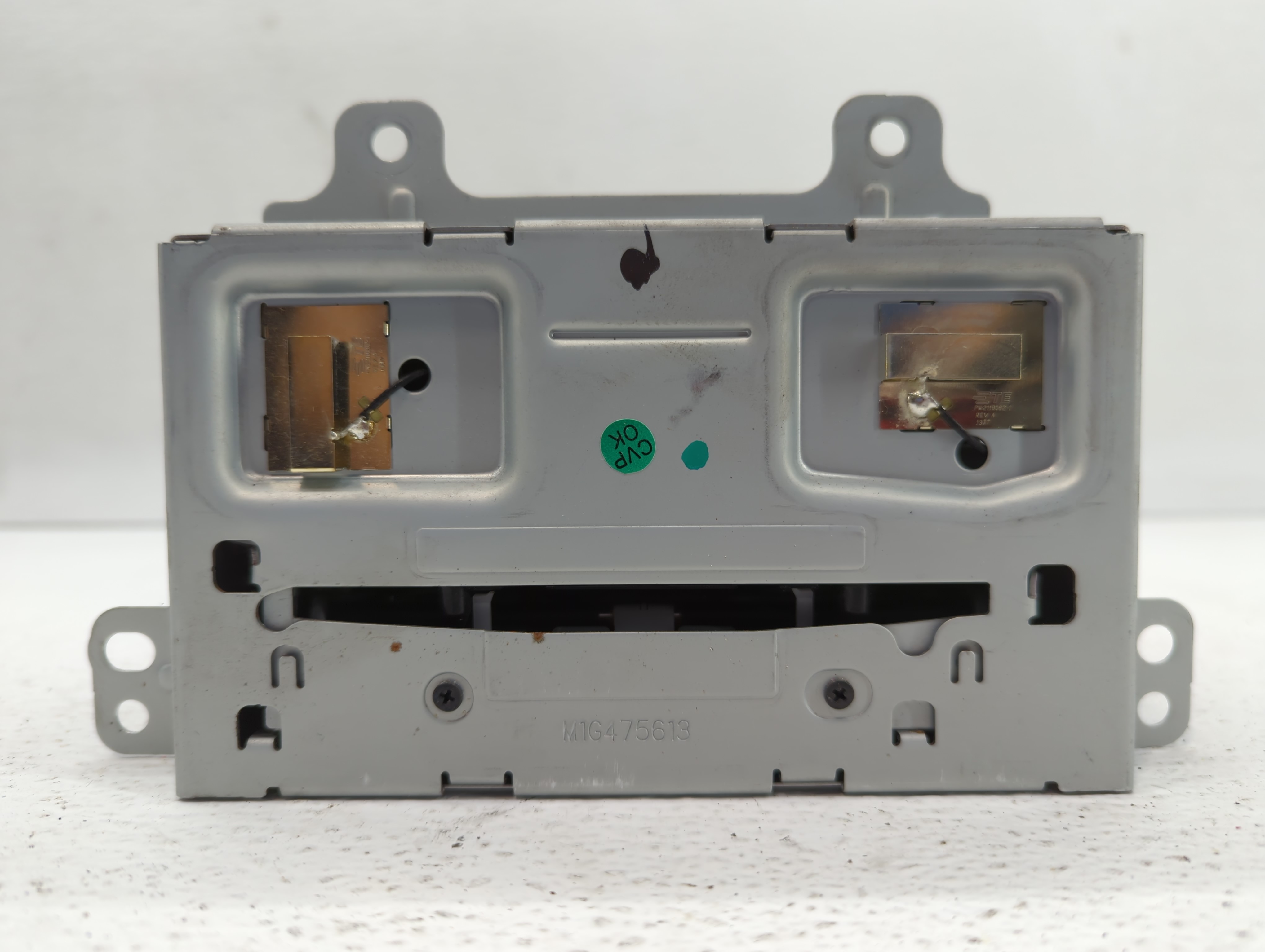 Picture of 2013-2014 Buick Encore Am Fm Cd Player Radio Receiver 616424