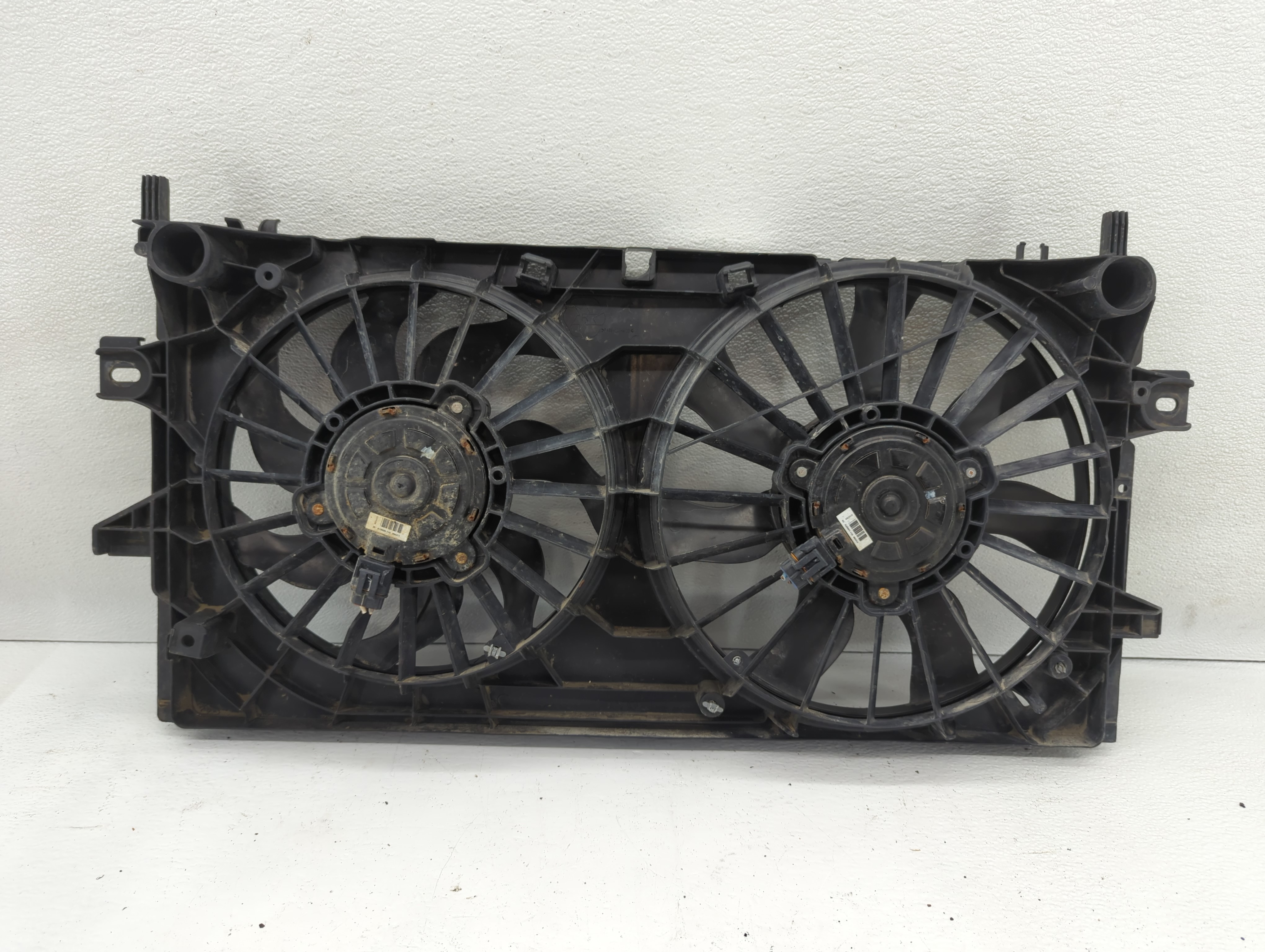 2006-2016 Chevrolet Impala Left Radiator Fan Motor Assembly 617158 - Oemusedautoparts1.com