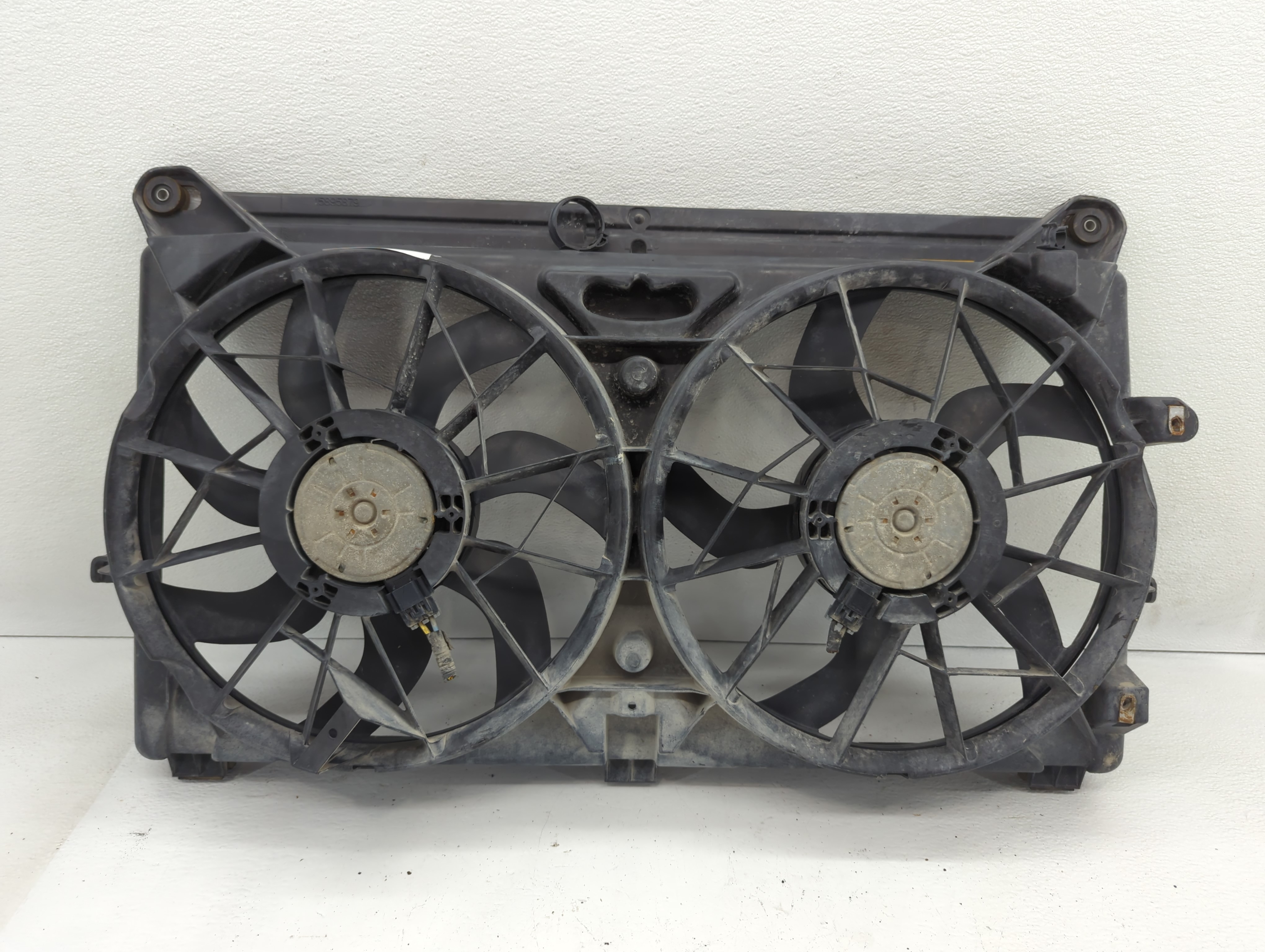 2007-2013 Chevrolet Silverado 1500 Left Radiator Fan Motor Assembly 617161 - Oemusedautoparts1.com