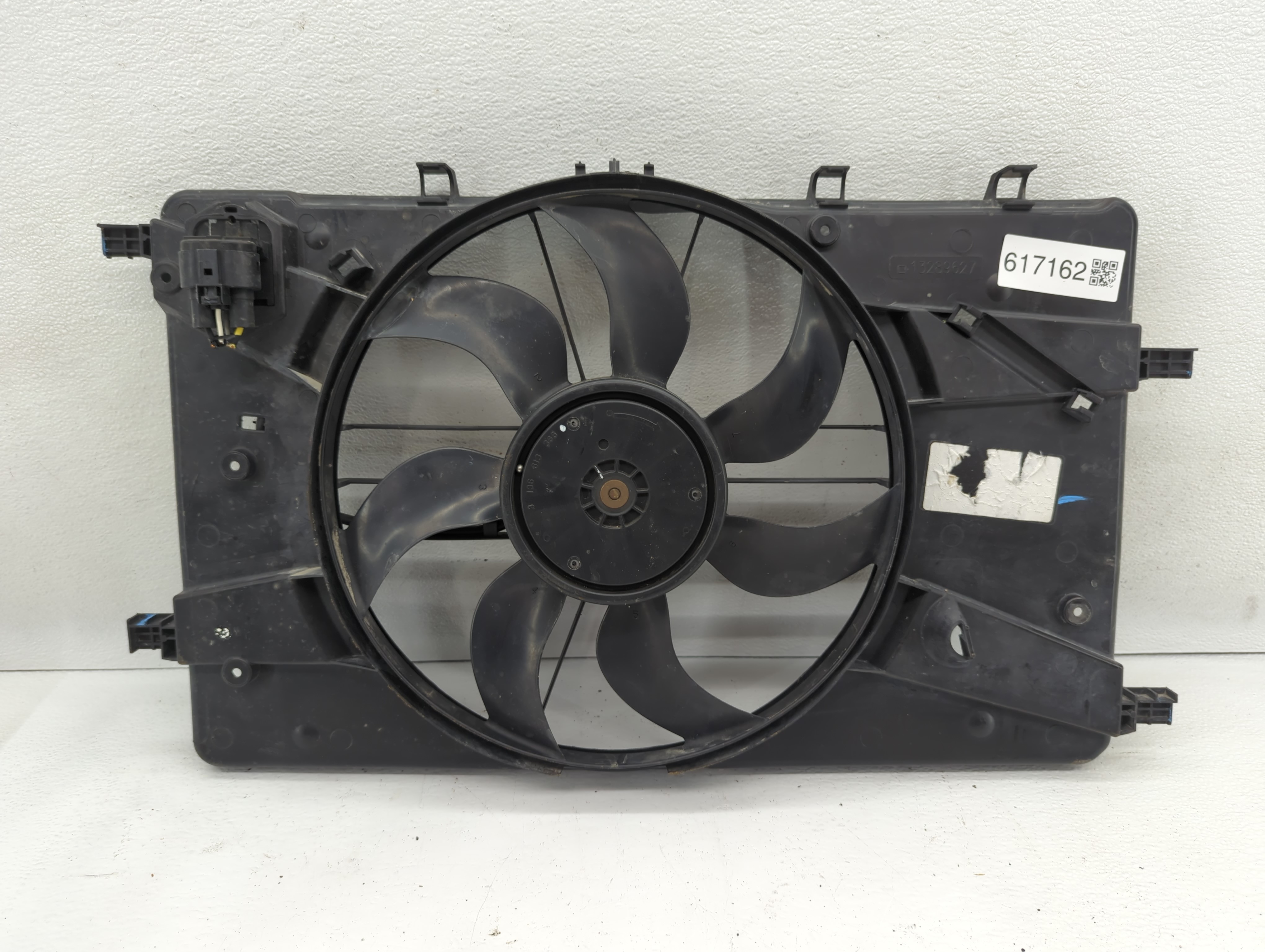 Chevrolet Cruze Limited Left Radiator Fan Motor Assembly 617162 - Oemusedautoparts1.com