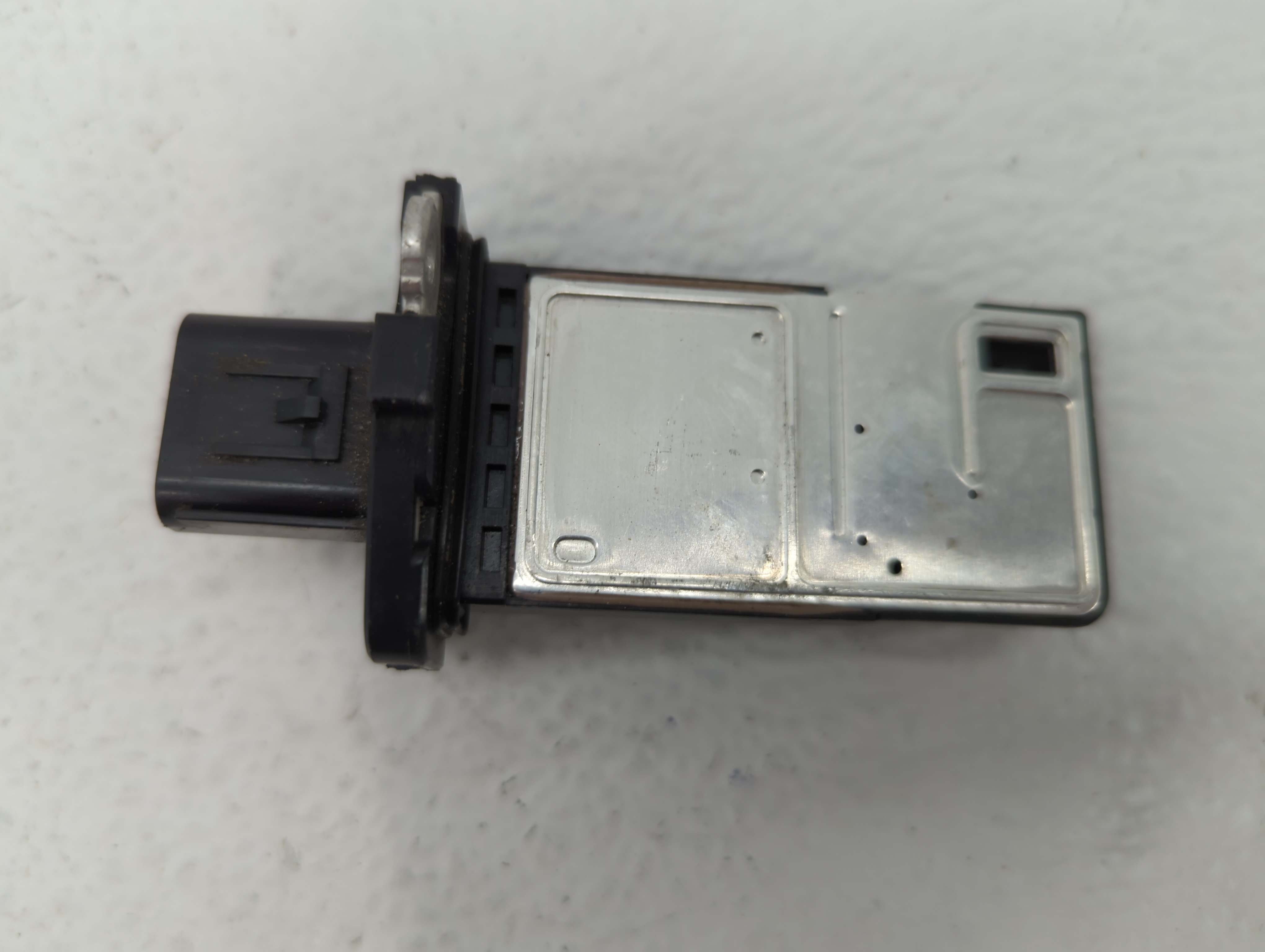 Picture of 2005-2012 Ford Escape Mass Air Flow Meter Maf 617210