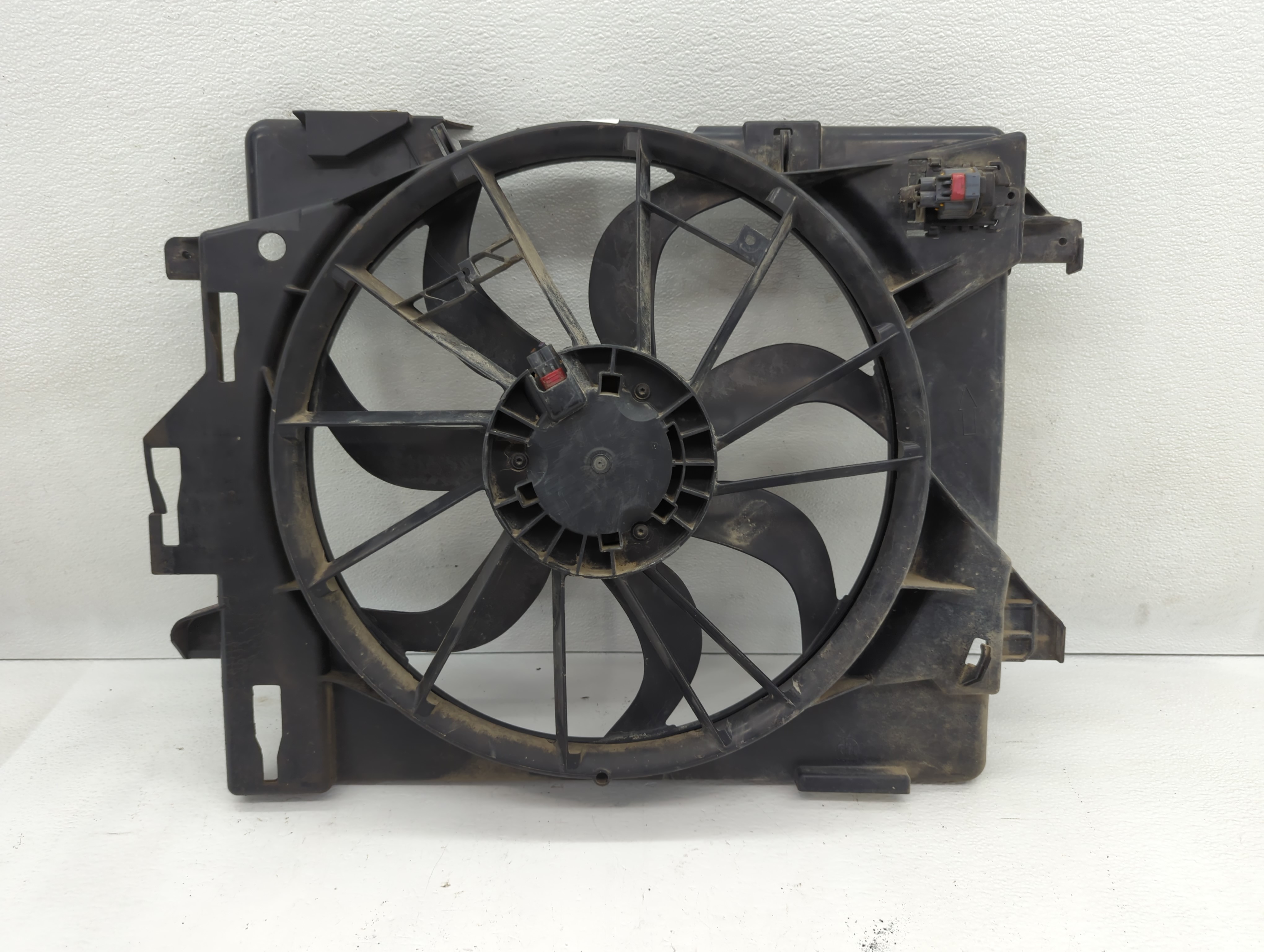 2008-2016 Chrysler Town & Country Left Radiator Fan Motor Assembly 617529 - Oemusedautoparts1.com