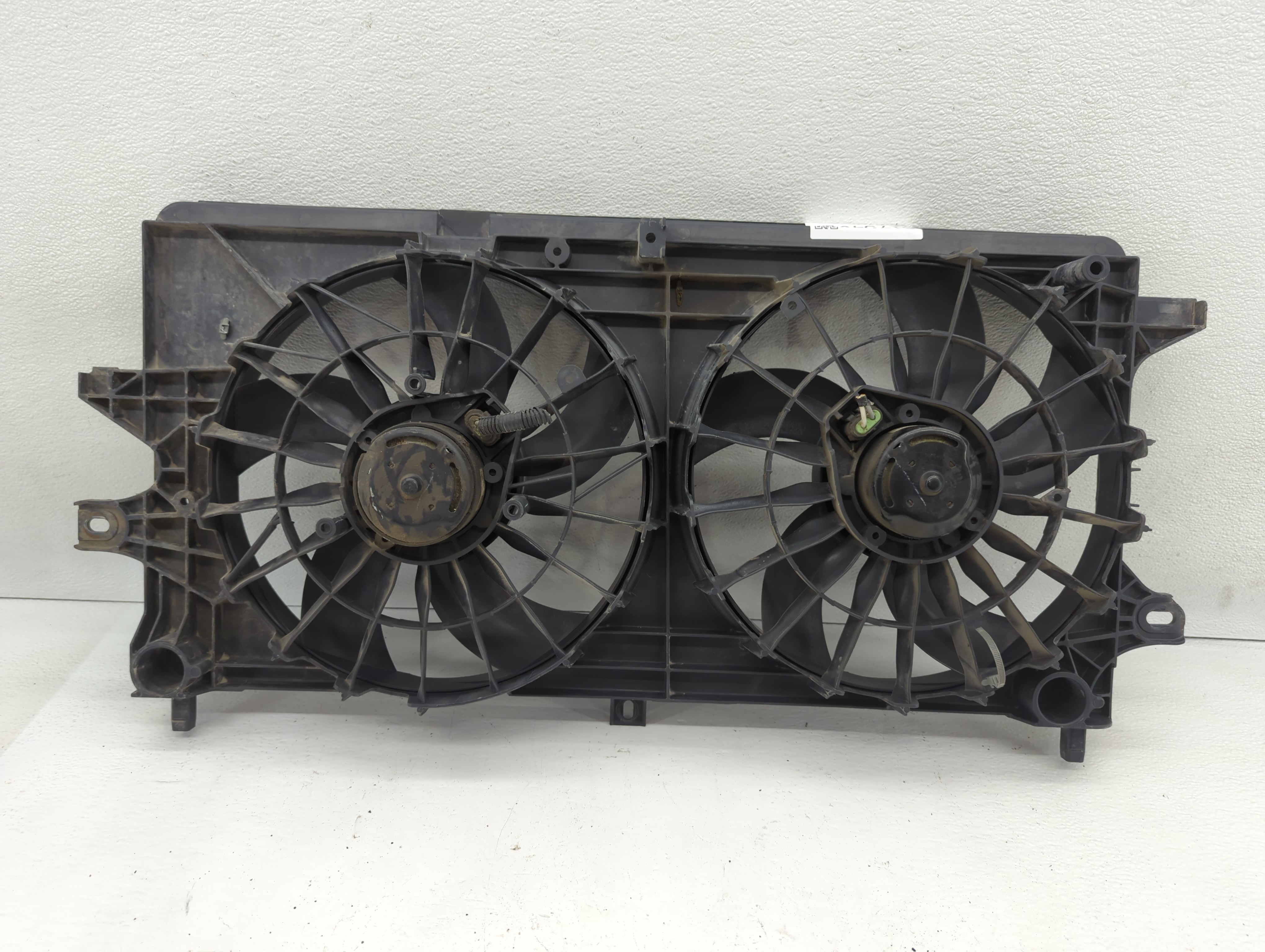 Picture of 2005-2009 Buick Allure Left Radiator Fan Motor Assembly 617540