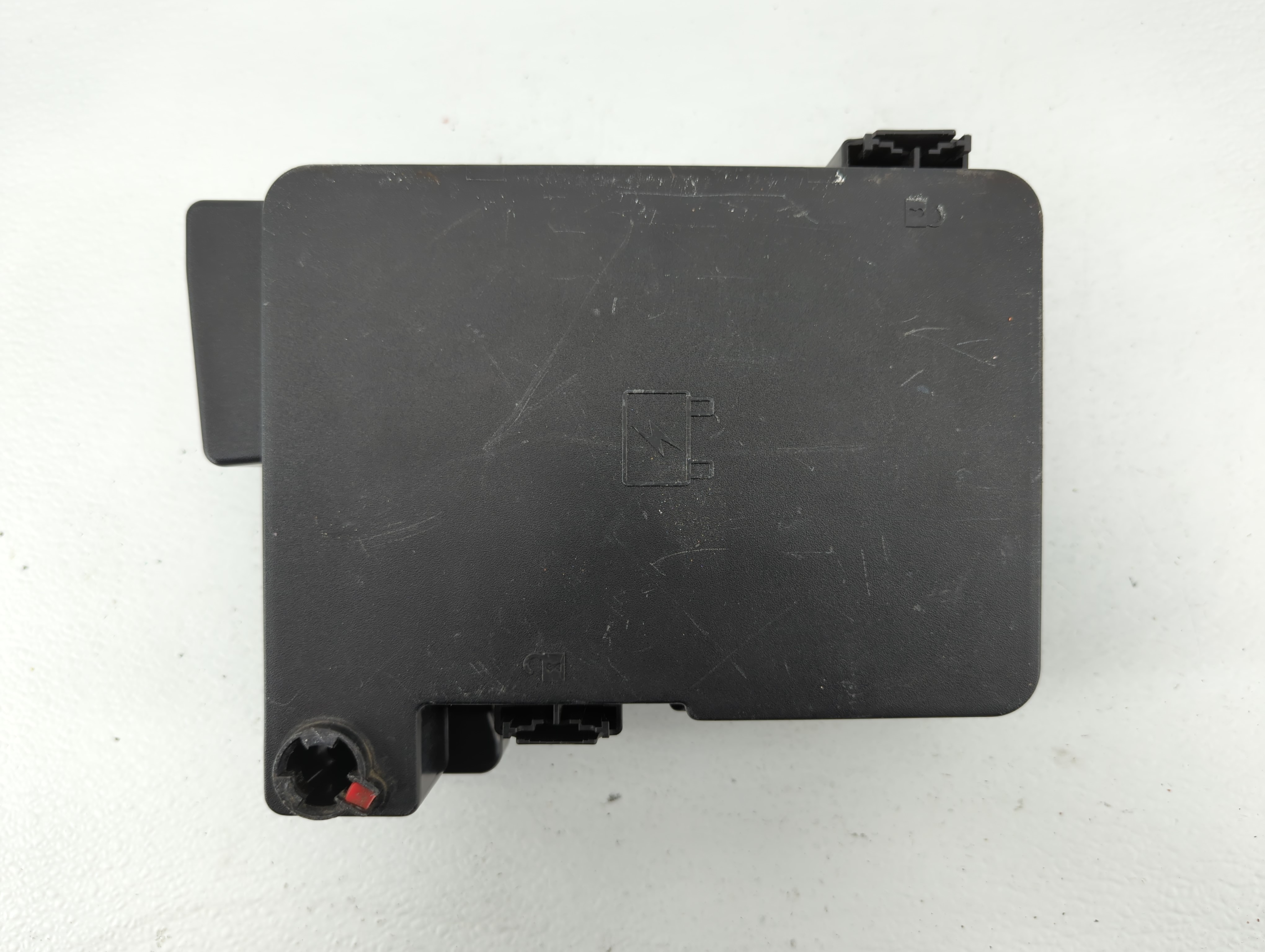 2013-2015 Gmc Terrain Fusebox Fuse Box Relay Module 22929762_01 618186 - Oemusedautoparts1.com