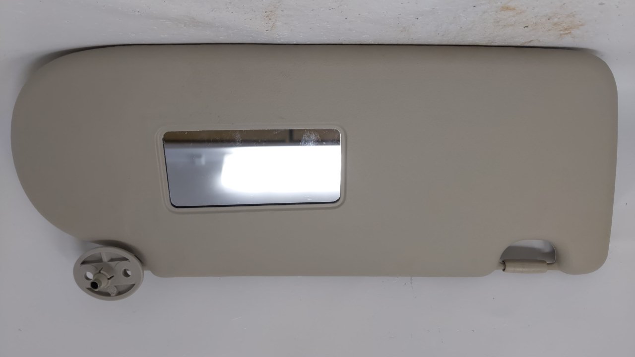 2002-2004 Land Rover Freelander Passenger Right Sun Visor Sunvisor Gray 61839 - Oemusedautoparts1.com