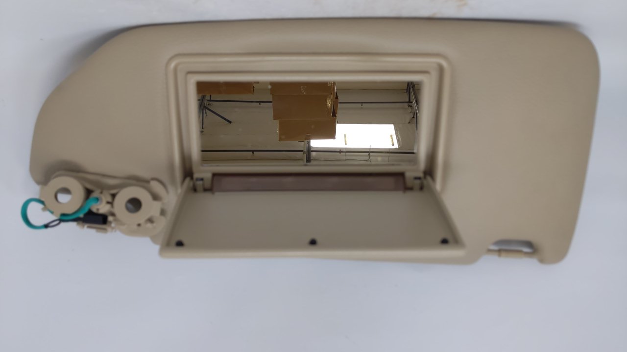 2001 Volvo S60 Passenger Sun Visor Mirror Right Sunvisor Tan 61845 - Oemusedautoparts1.com
