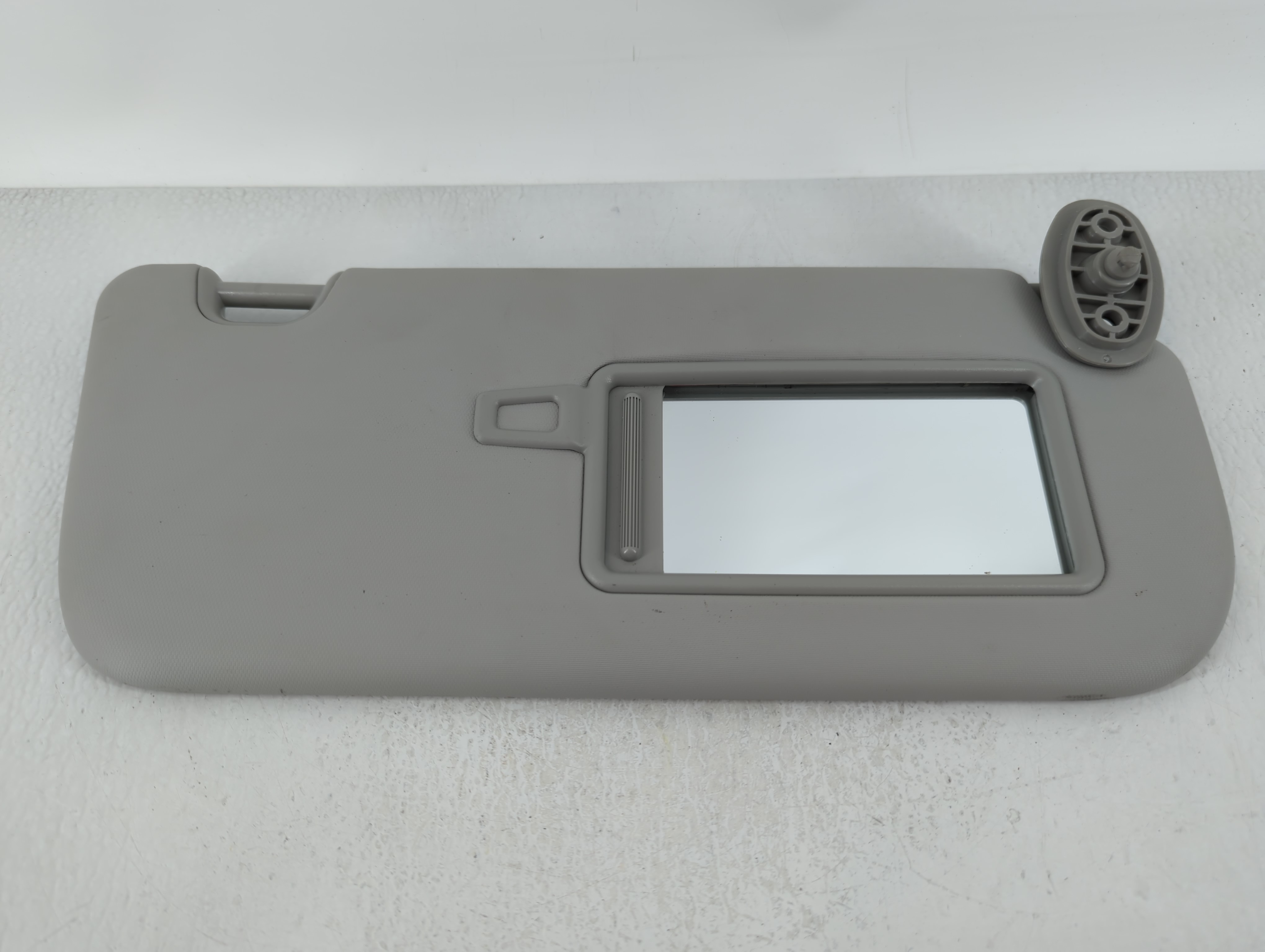 Picture of 2014-2019 Kia Soul Passenger Sun Visor Mirror Right Sunvisor Pale Grey 619228