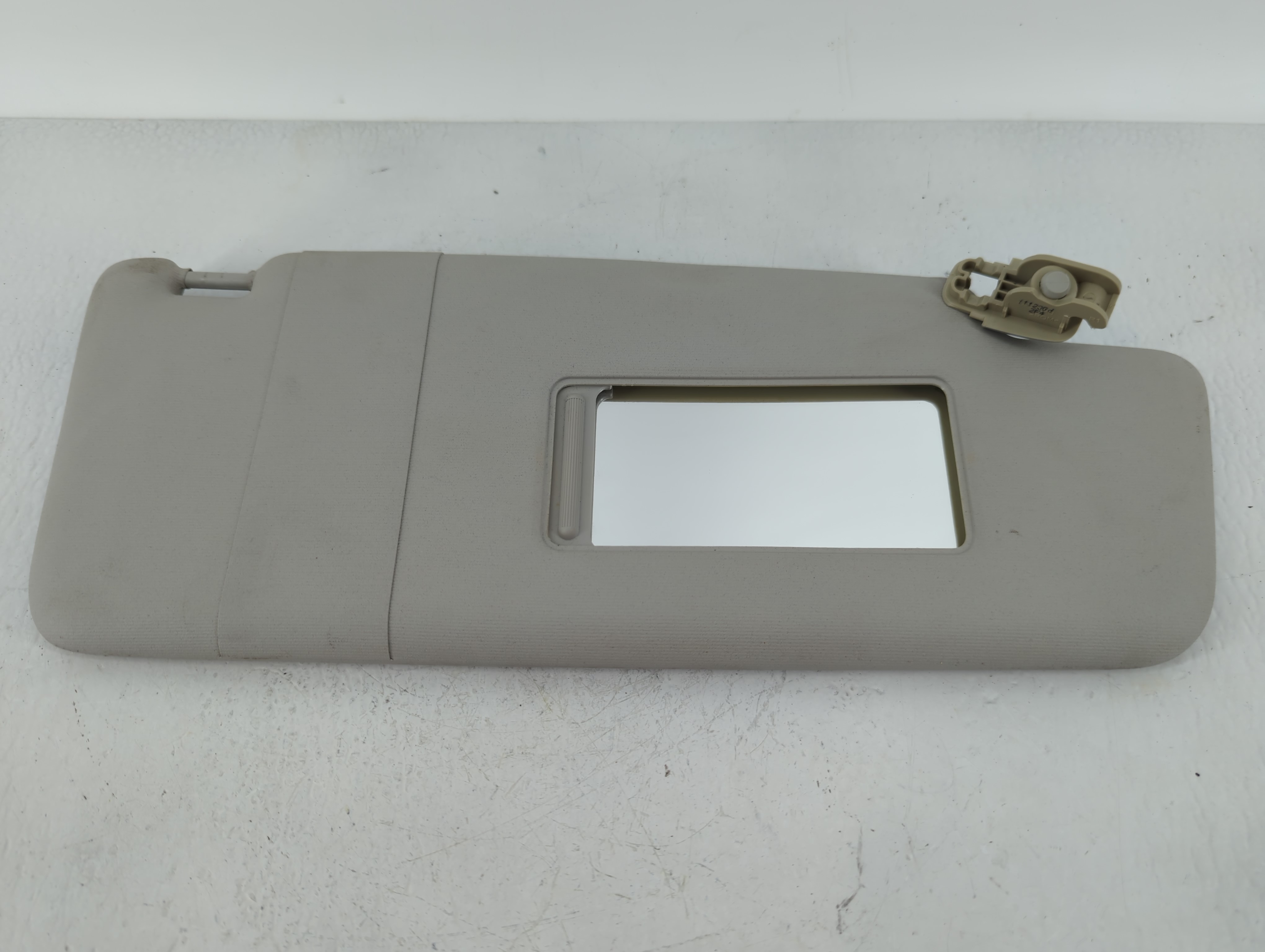 2012-2020 Volkswagen Passat Passenger Sun Visor Mirror Right Sunvisor 619459 - Oemusedautoparts1.com