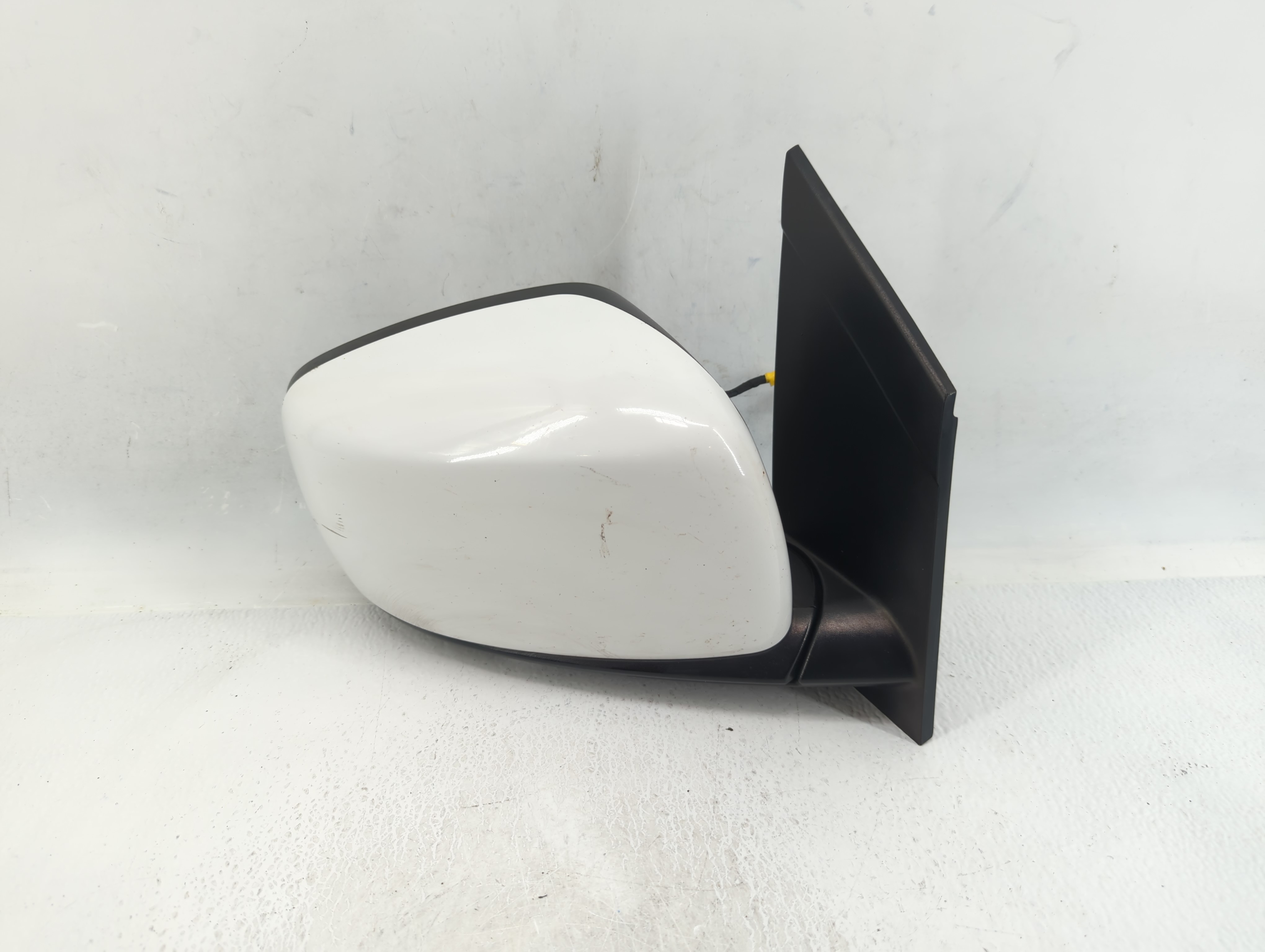 Dodge Caravan Passenger Right Side View Power Door Mirror White 620579 - Oemusedautoparts1.com