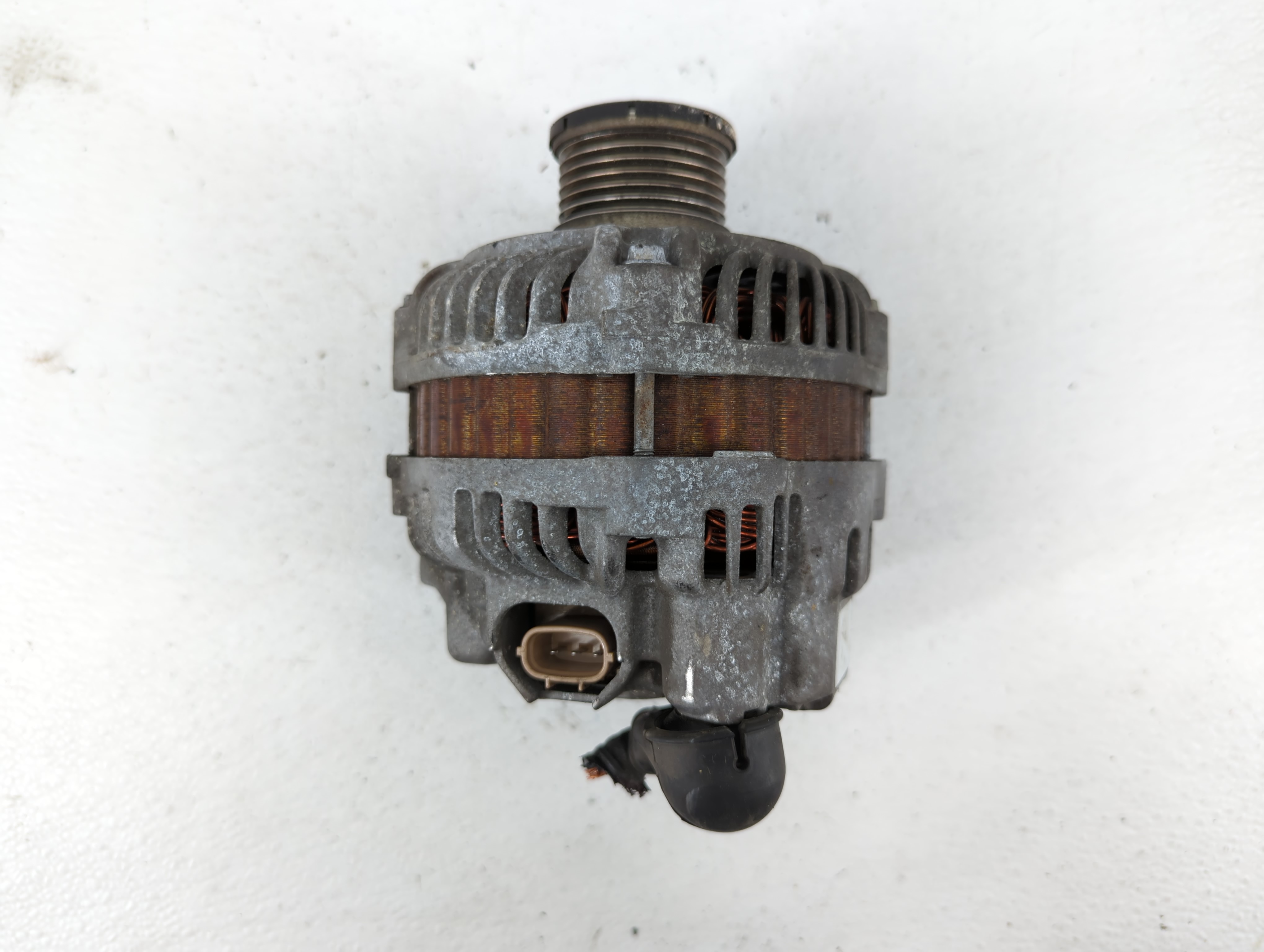 Picture of 2010-2012 Nissan Sentra Alternator Generator Charging Assembly Engine Oem 620977