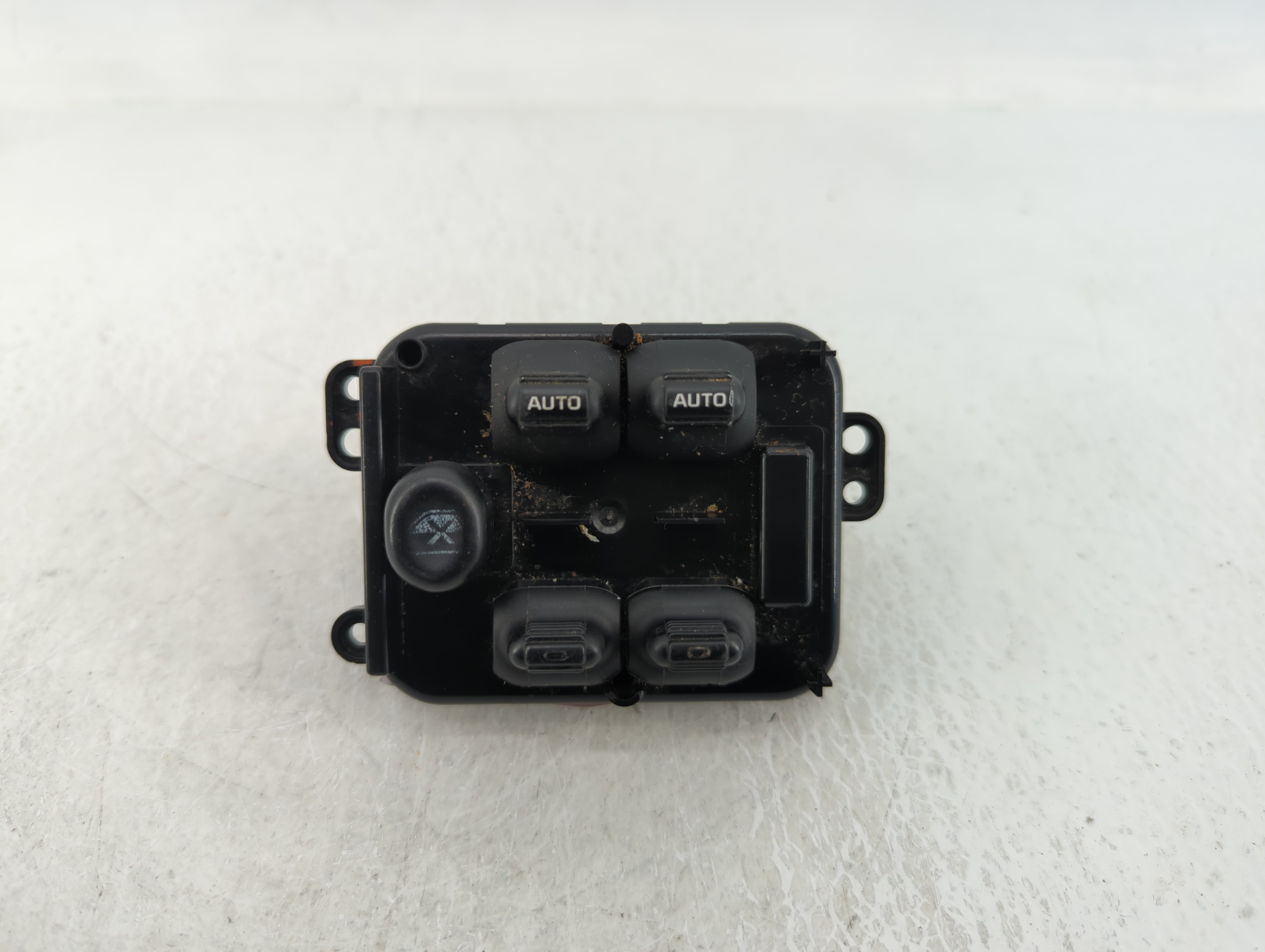 2005 Jeep Liberty Driver Left Door Master Power Window Switch 621350 - Oemusedautoparts1.com
