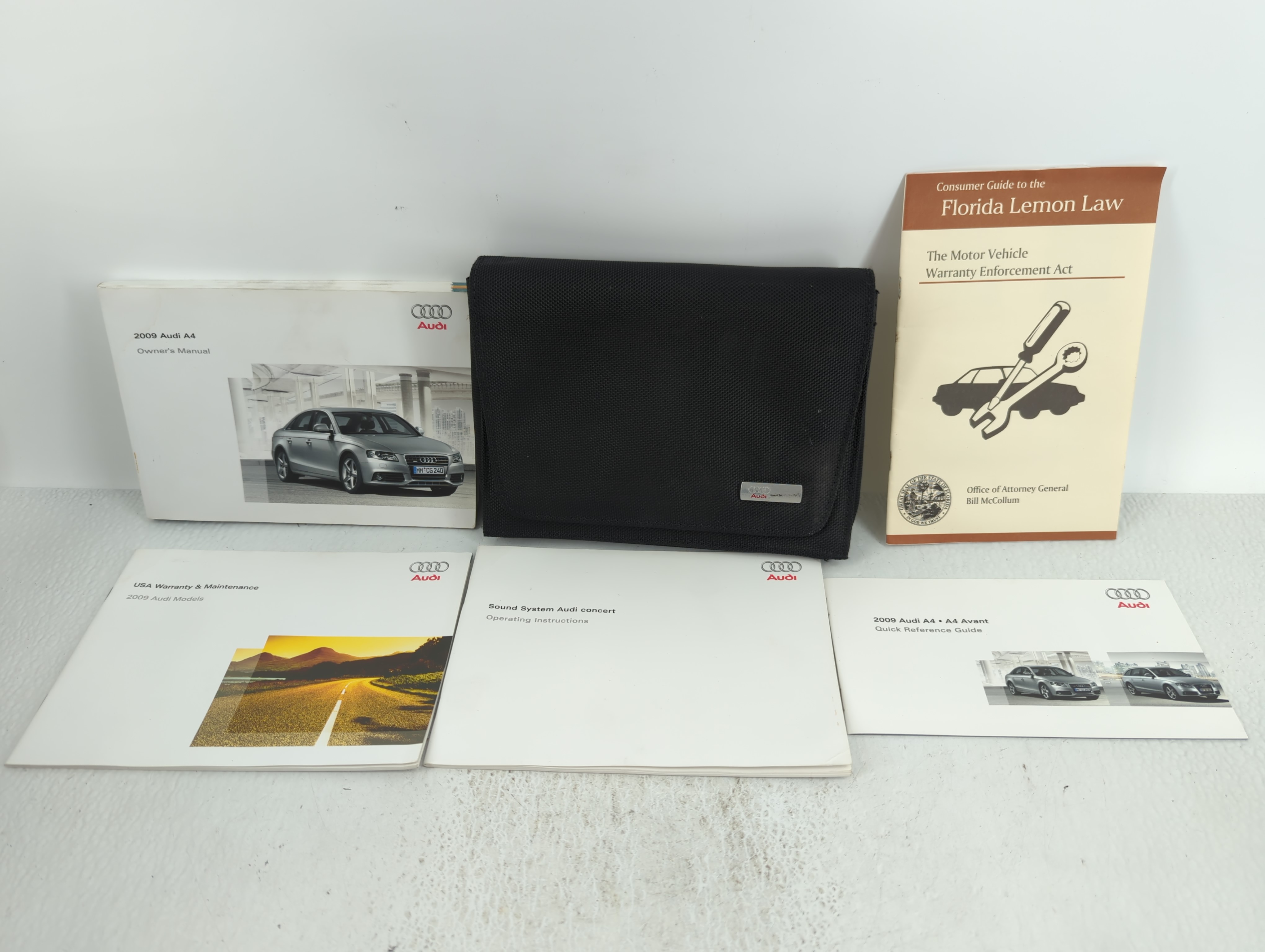 Picture of 2009 Audi A4 Owners Manual Book Guide 621610