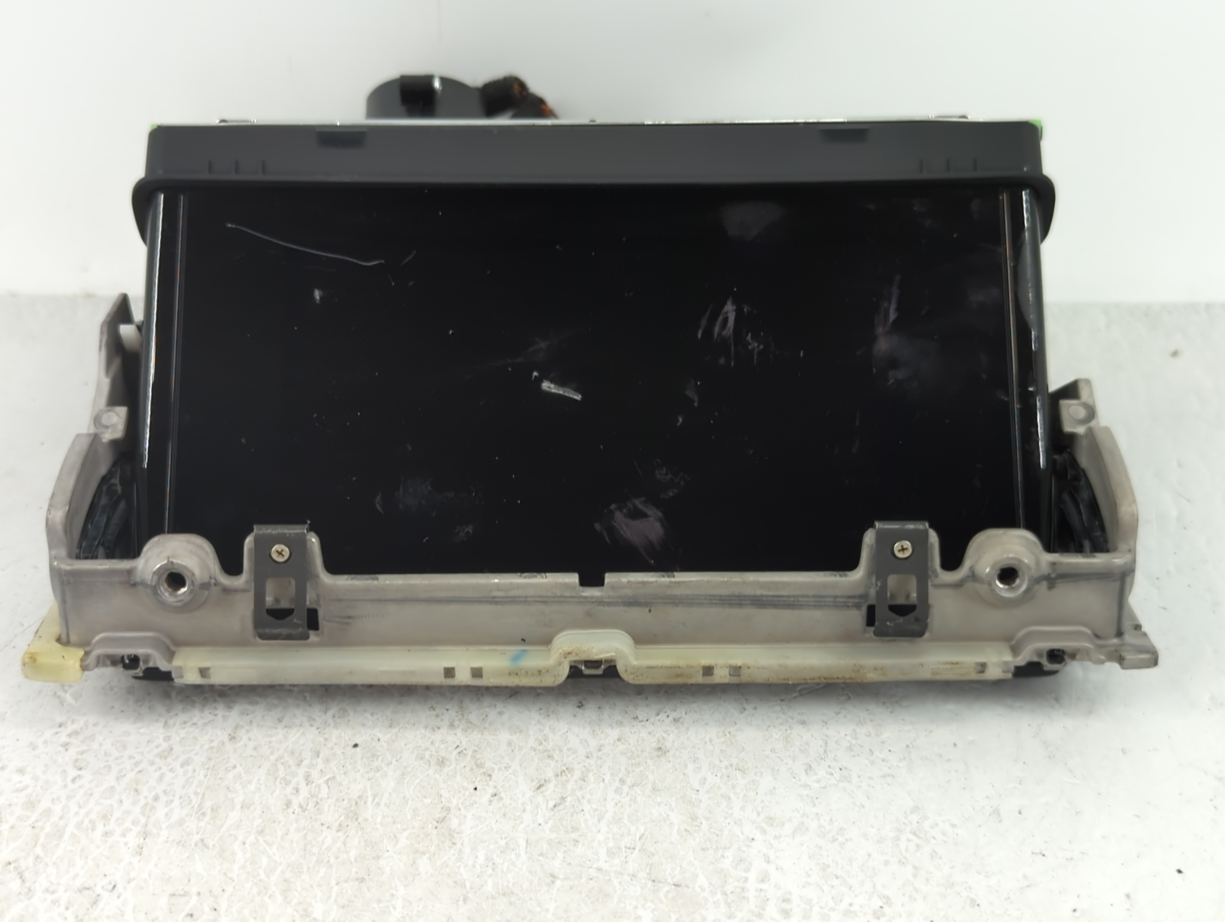 Audi A3 Am Fm Cd Player Radio Receiver 621677 - Oemusedautoparts1.com
