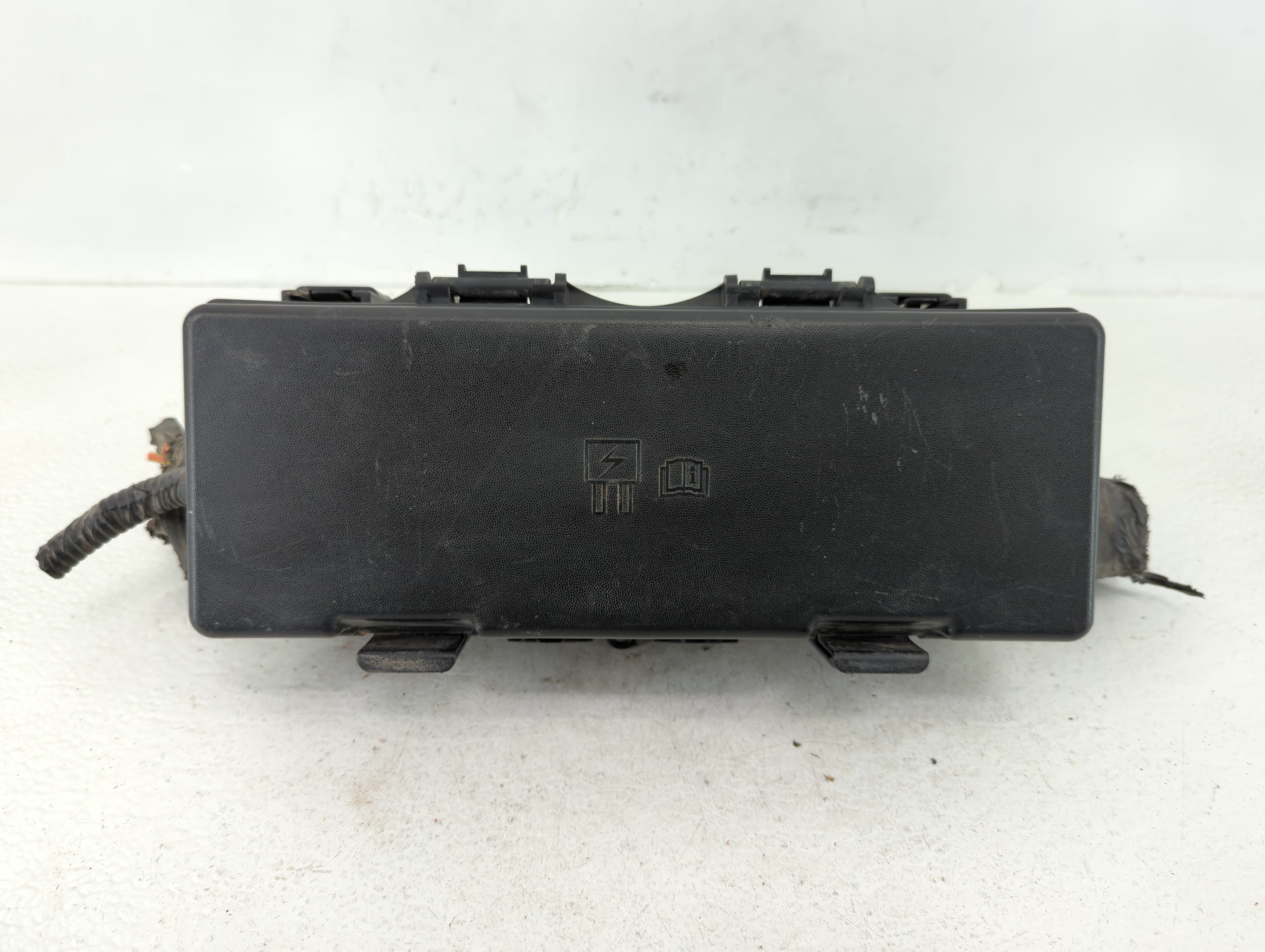 Picture of Lincoln Navigator Fusebox Fuse Box Relay Module 9l1t-14a003-ba 622221