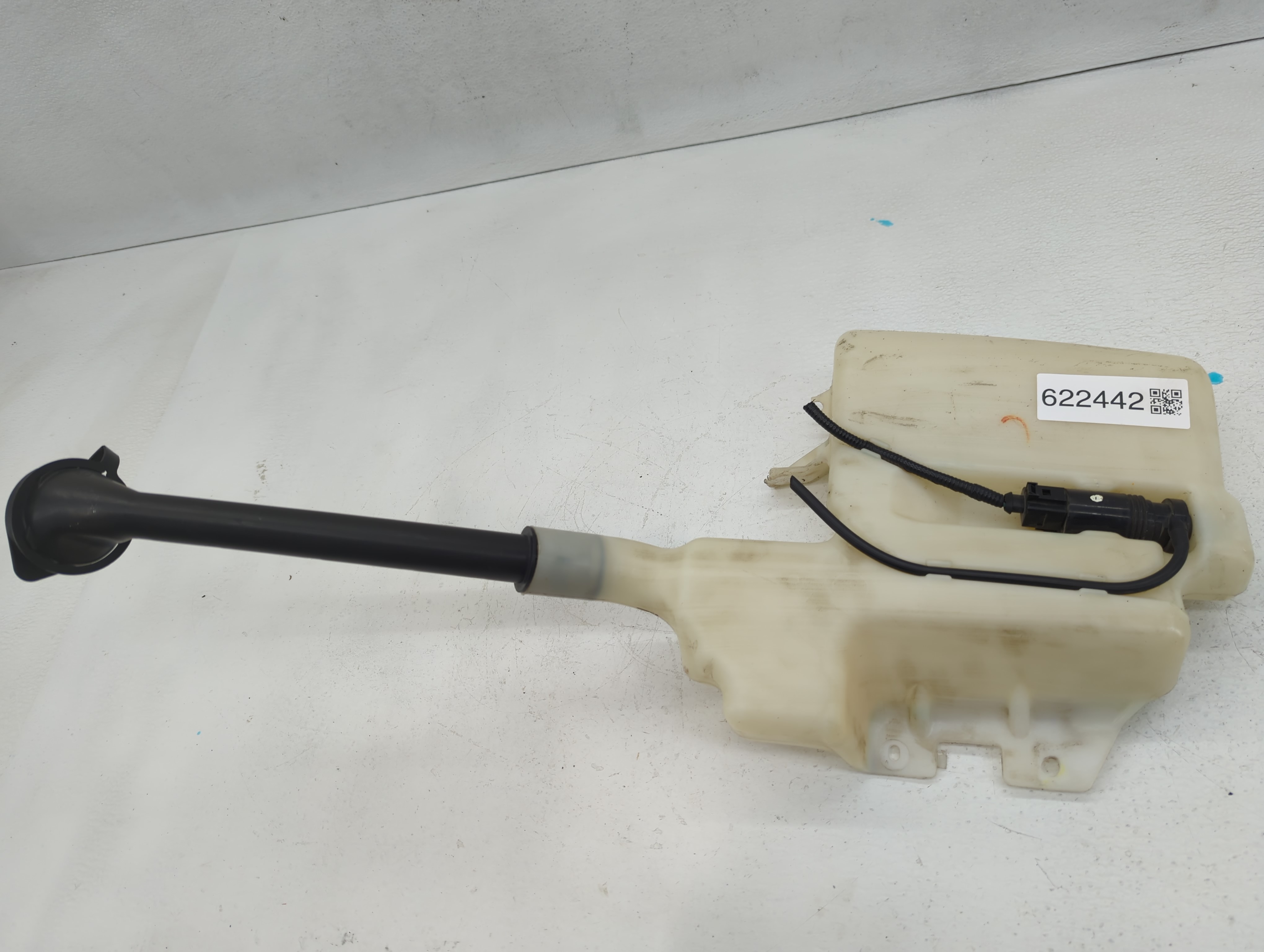 2009-2014 Acura Tl Windshield Washer Fluid Reservoir Bottle Oem 622442 - Oemusedautoparts1.com