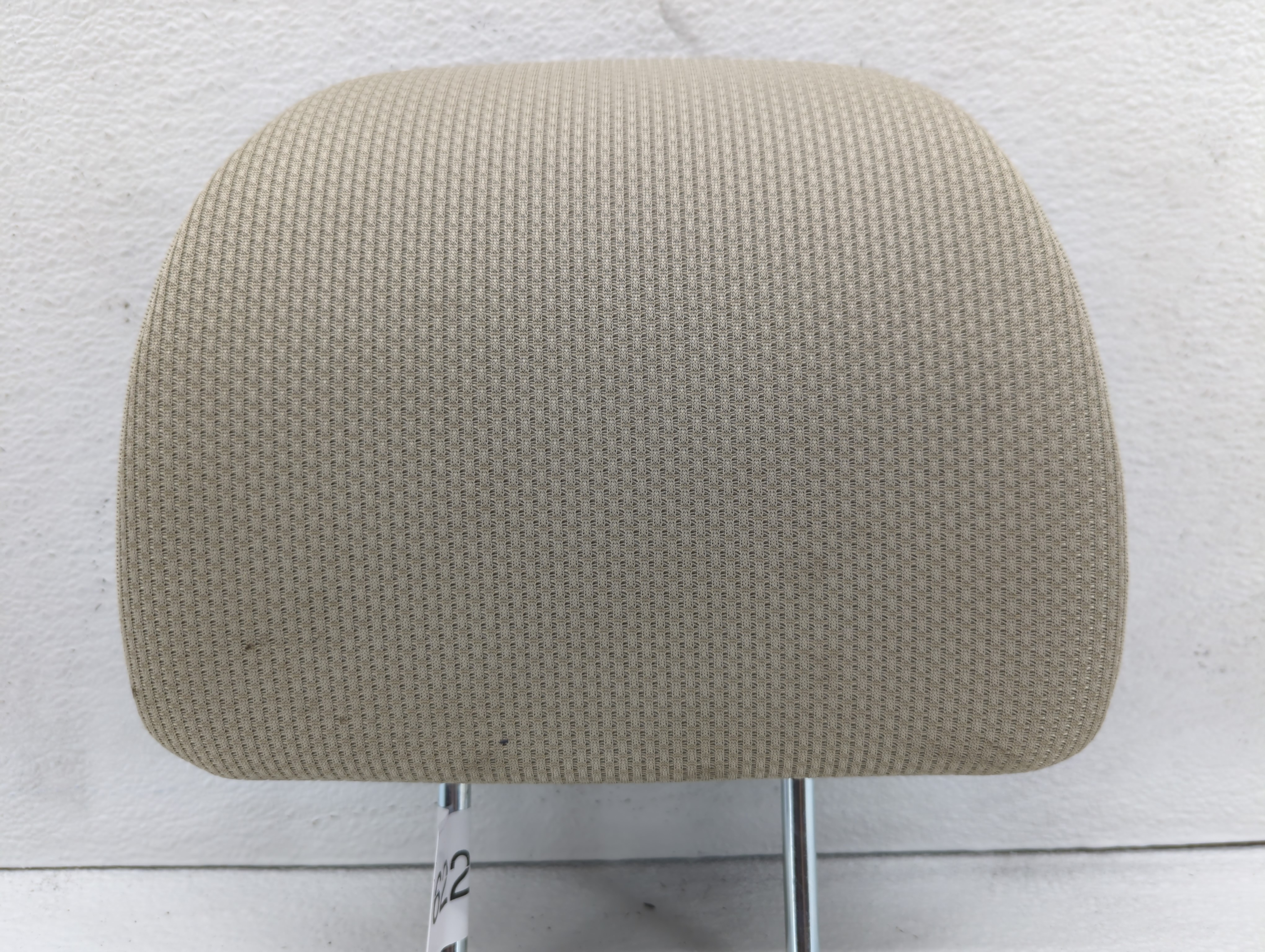 2020 Subaru Impreza Headrest Head Rest Rear Seat Beige 622624 - Oemusedautoparts1.com