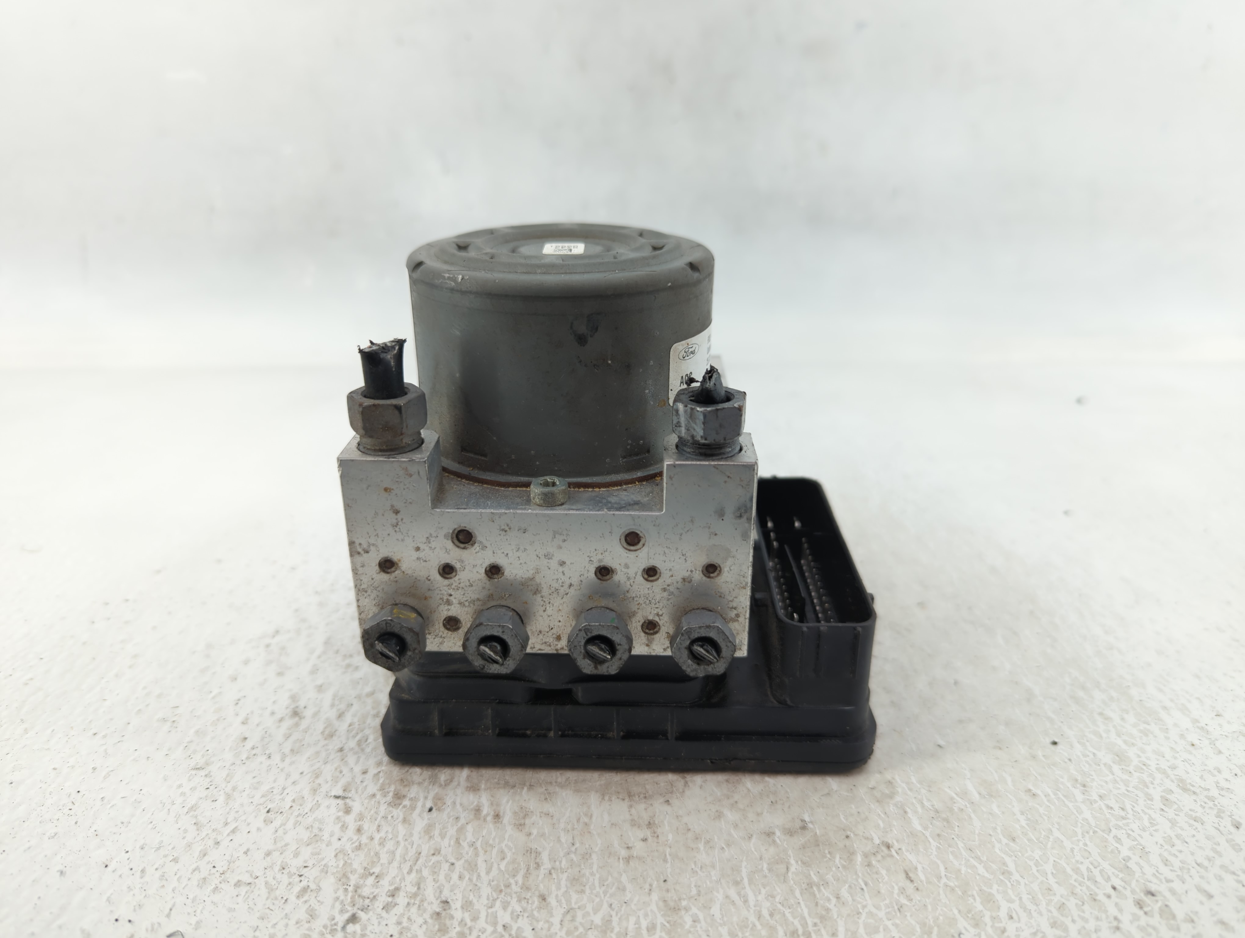 2017 Ford Explorer Abs Pump Control Module 622880 - Oemusedautoparts1.com