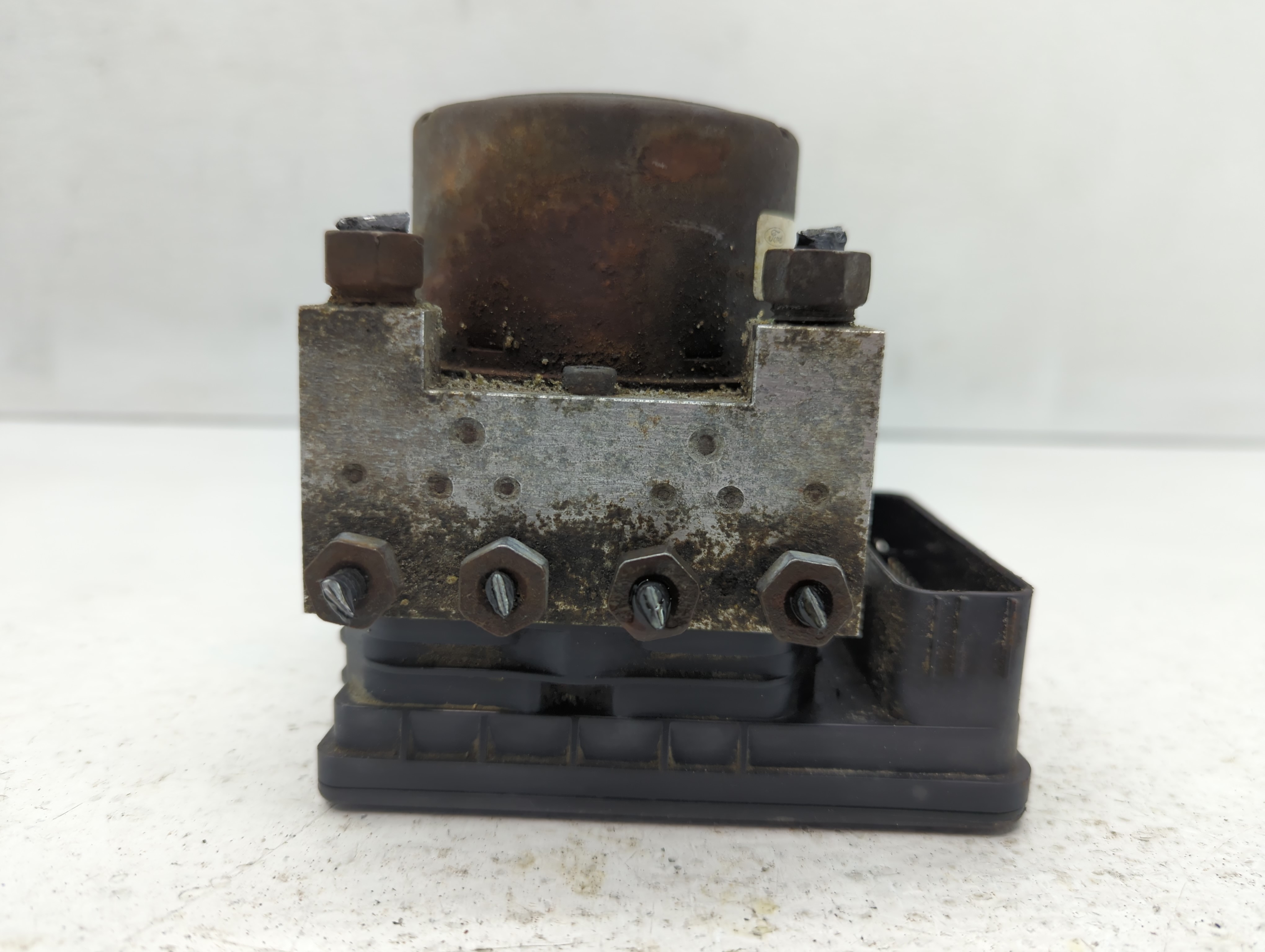 2017 Ford Explorer Abs Pump Control Module 623268 - Oemusedautoparts1.com