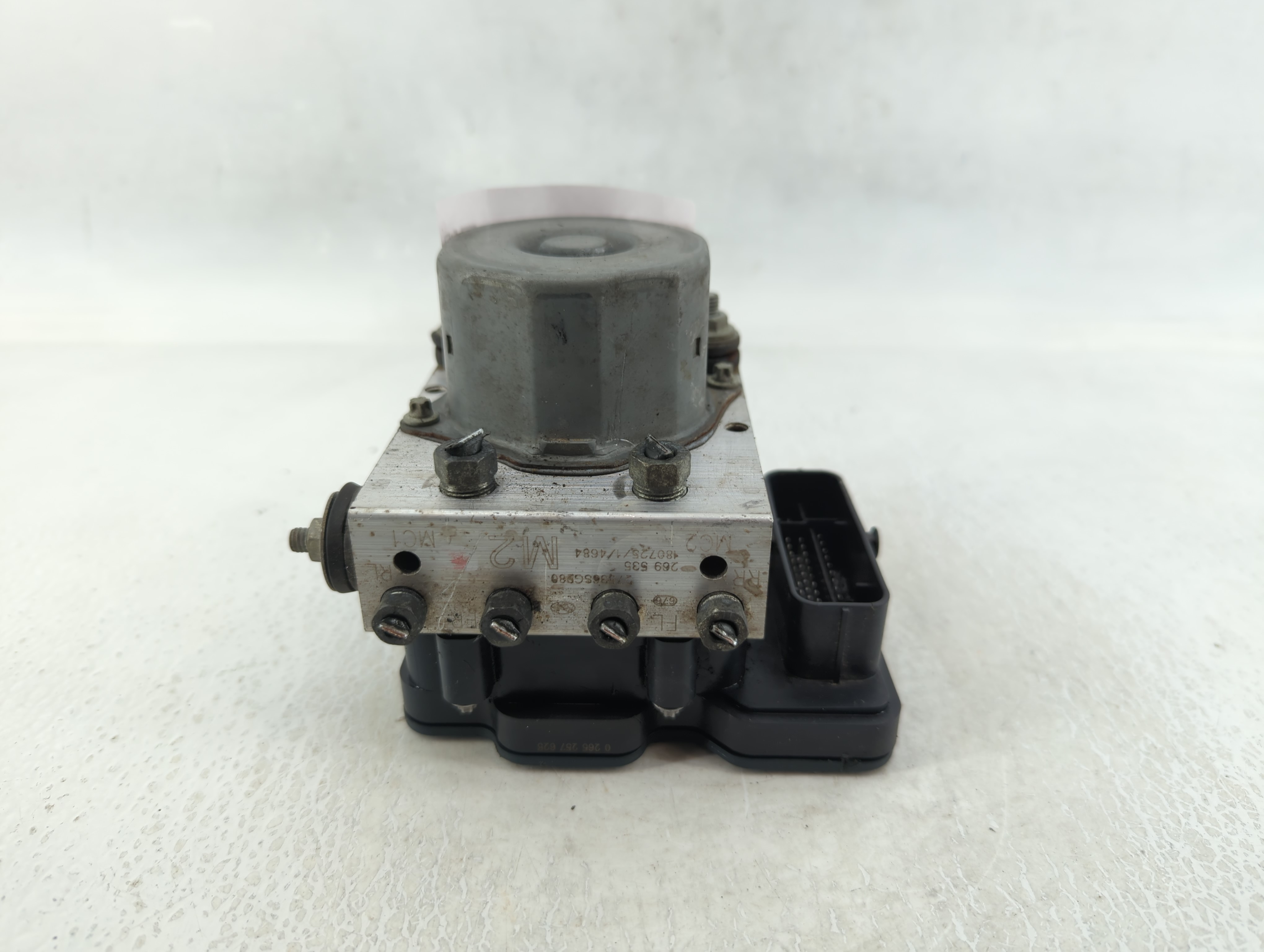 2017 Subaru Forester Abs Pump Control Module 623562 - Oemusedautoparts1.com