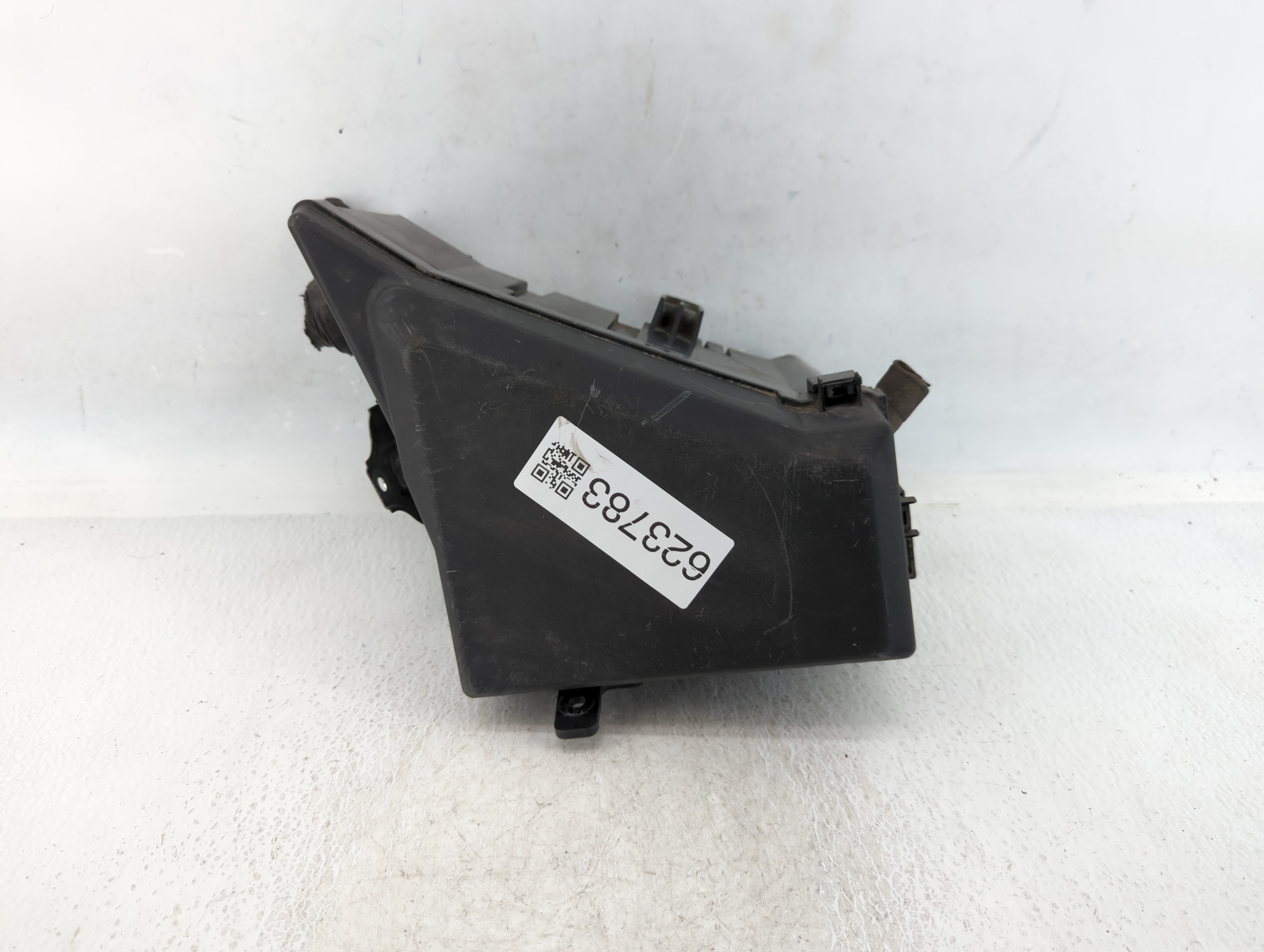 2014-2015 Subaru Forester Fusebox Fuse Box Relay Module Mb503900b 623783 - Oemusedautoparts1.com