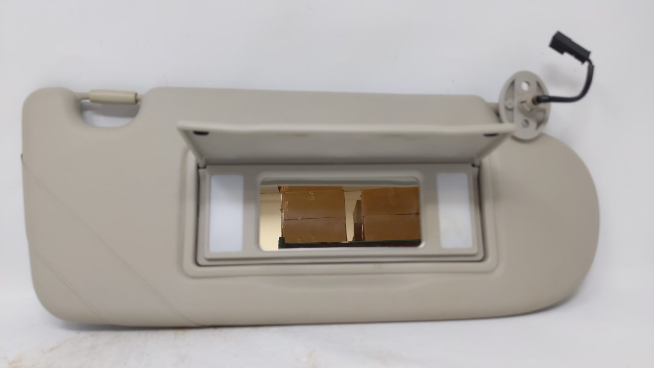 2002 Land Rover Freelander Passenger Sun Visor Mirror Right Sunvisor Gray 62394 - Oemusedautoparts1.com