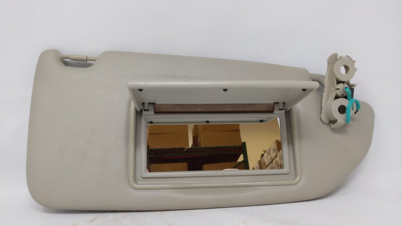 2001 Volvo S60 Passenger Sun Visor Mirror Right Sunvisor Tan 62397 - Oemusedautoparts1.com