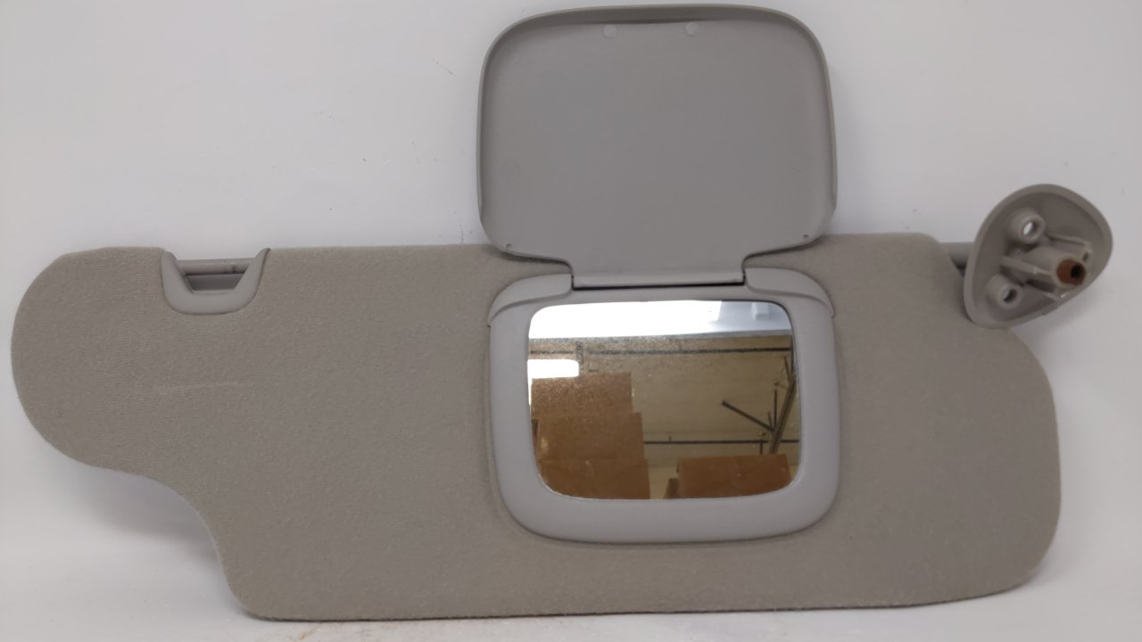 Picture of 2000 Ford Taurus Passenger Sun Visor Mirror Right Sunvisor 62402