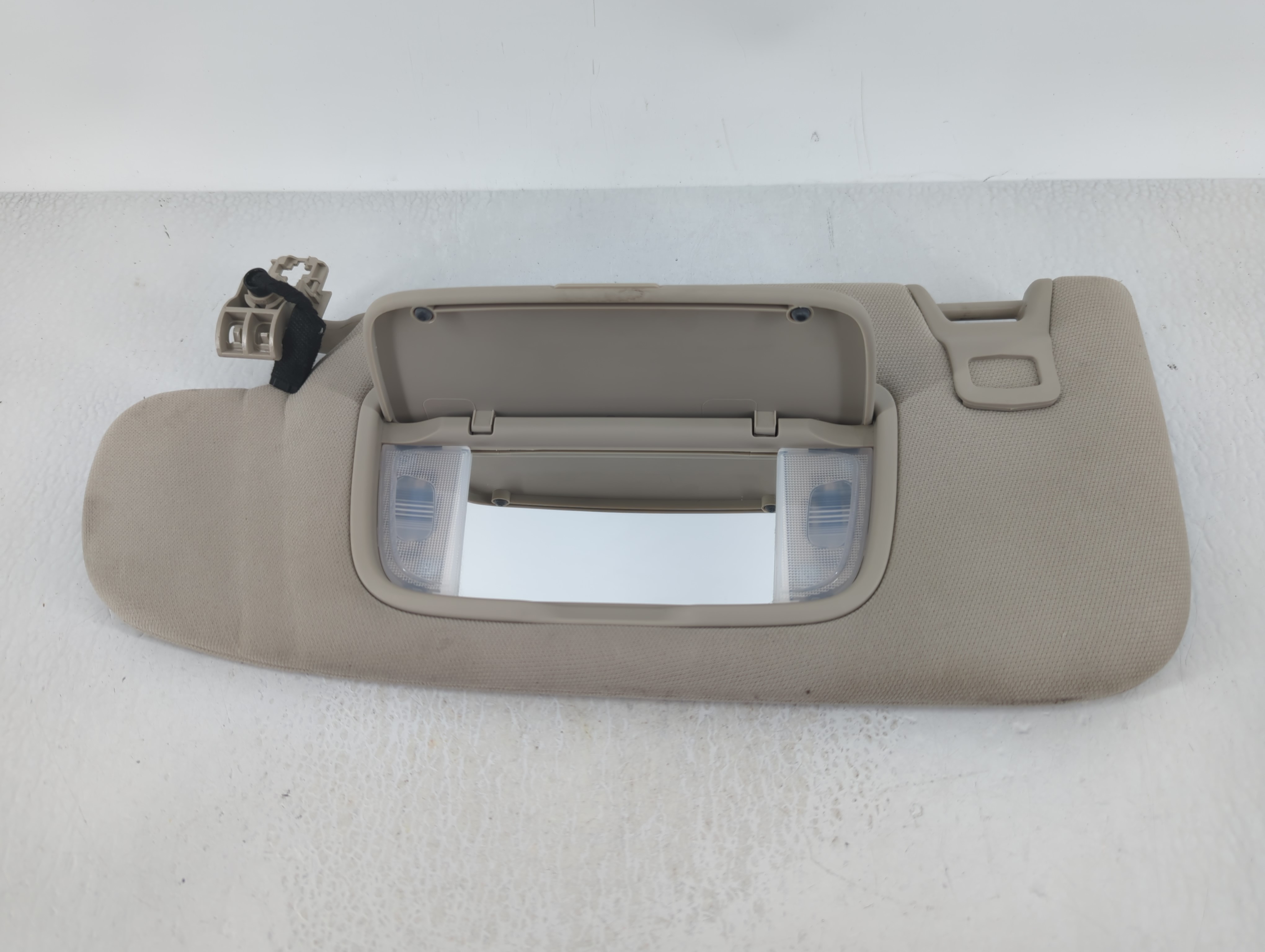 2017 Ford Explorer Driver Sun Visor Mirror Left Sunvisor Grey 624607 - Oemusedautoparts1.com