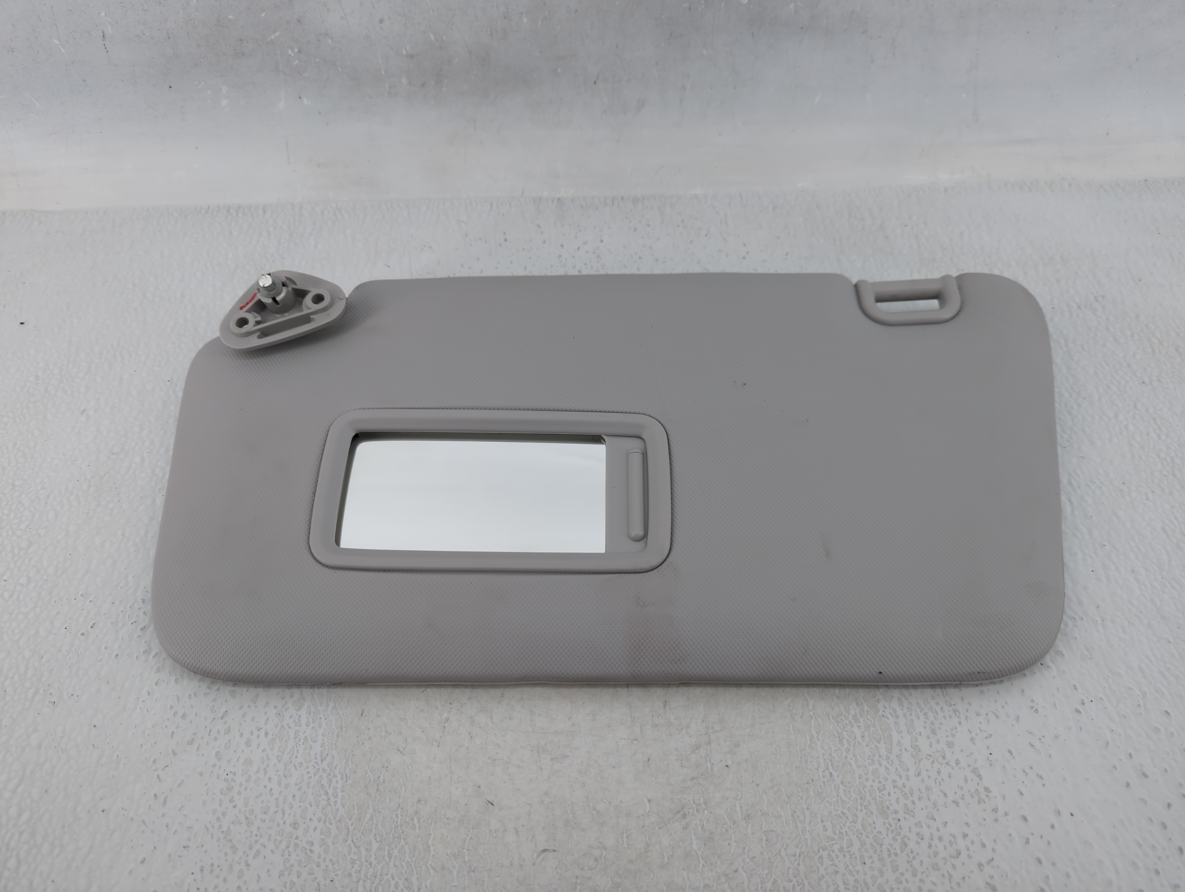 2013 Subaru Forester Driver Sun Visor Mirror Left Sunvisor Pale Grey 624712 - Oemusedautoparts1.com