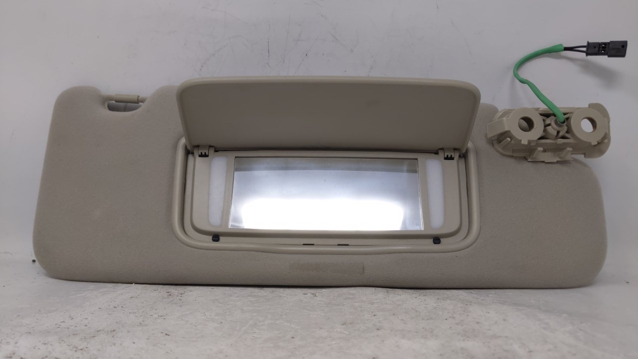 1999-2006 Volvo S80 Passenger Right Sun Visor Sunvisor Tan 62471 - Oemusedautoparts1.com