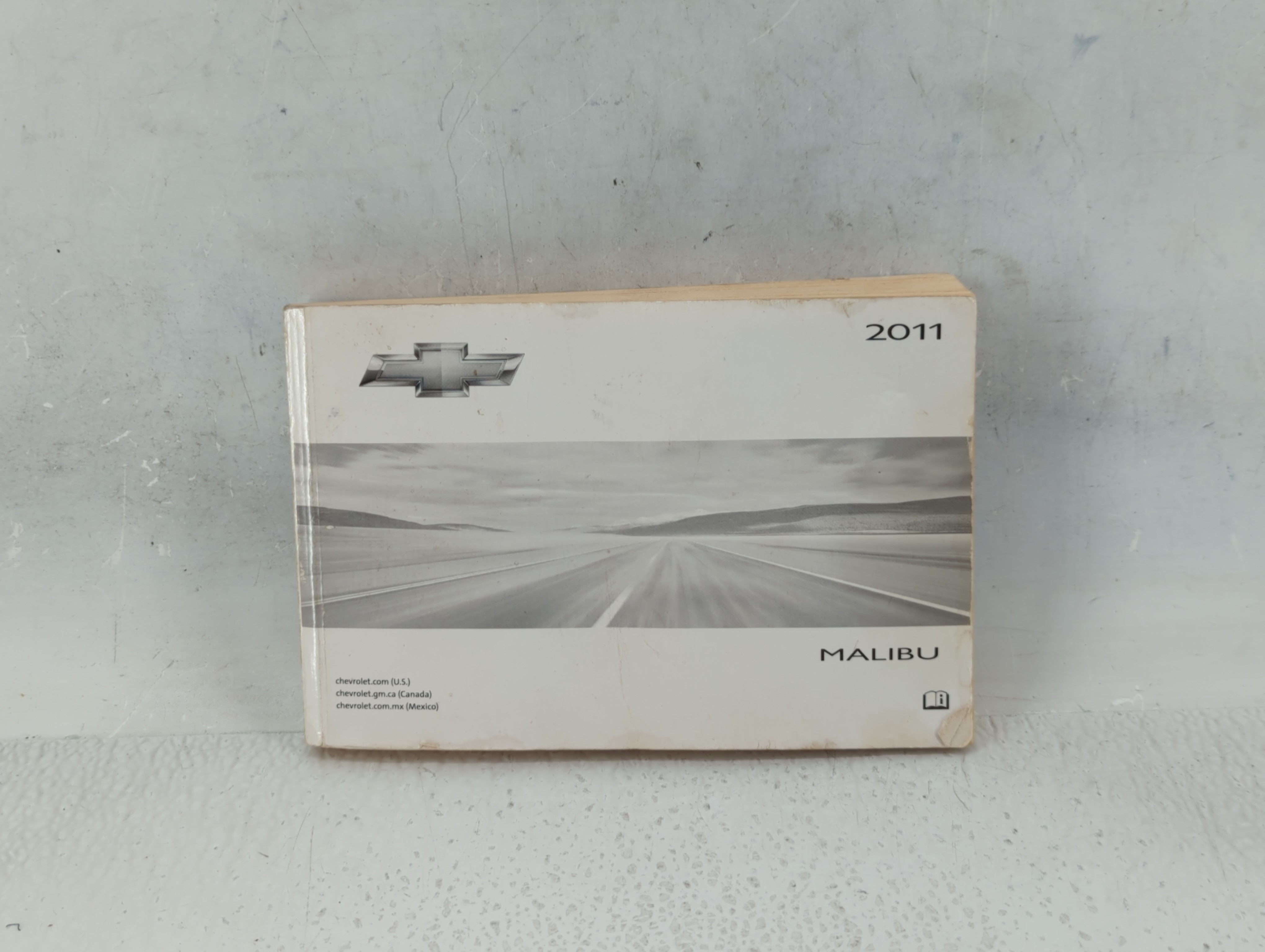 2011 Chevrolet Malibu Owners Manual Book Guide 624890 - Oemusedautoparts1.com