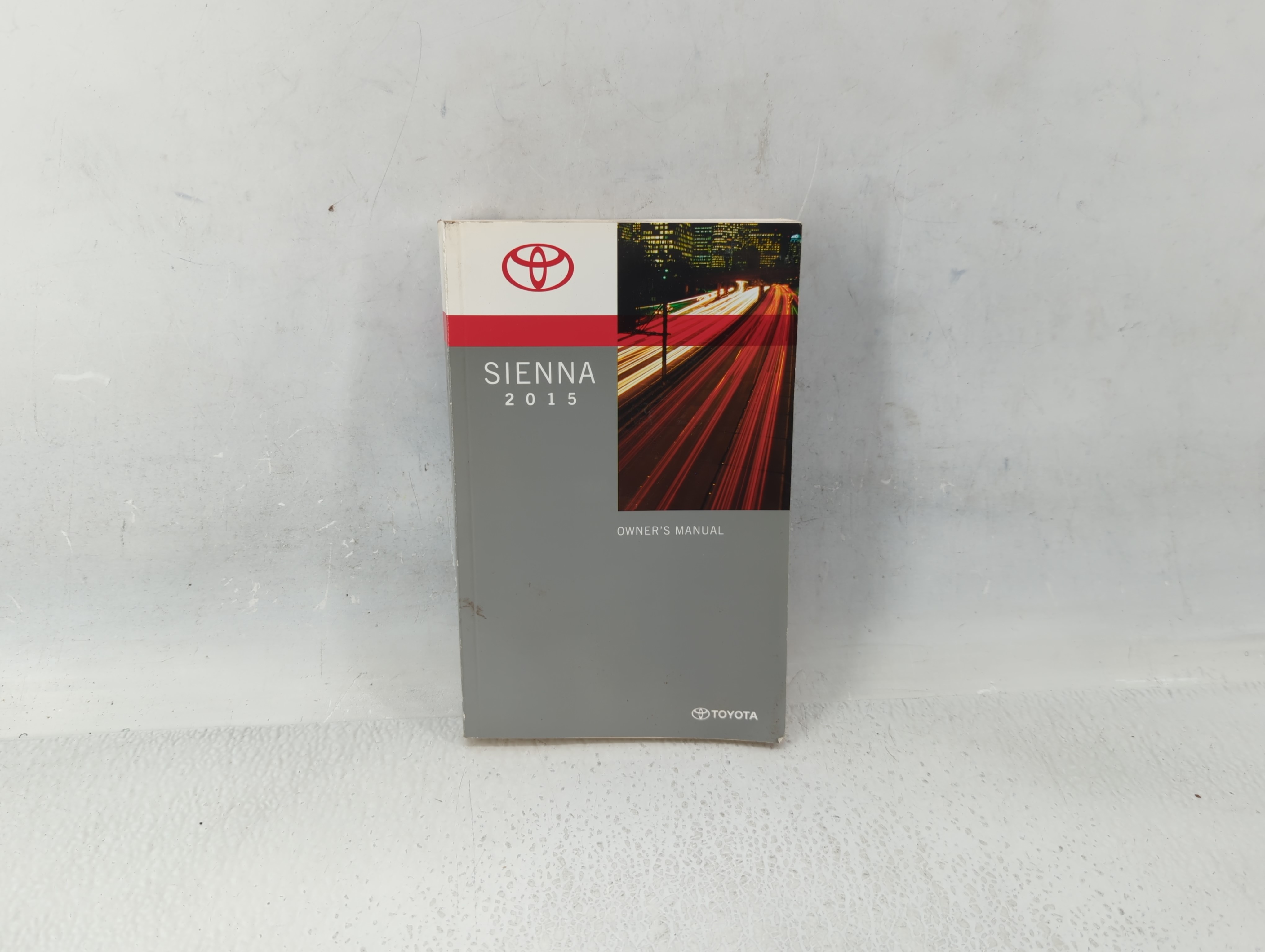 2015 Toyota Sienna Owners Manual Book Guide 624898 - Oemusedautoparts1.com