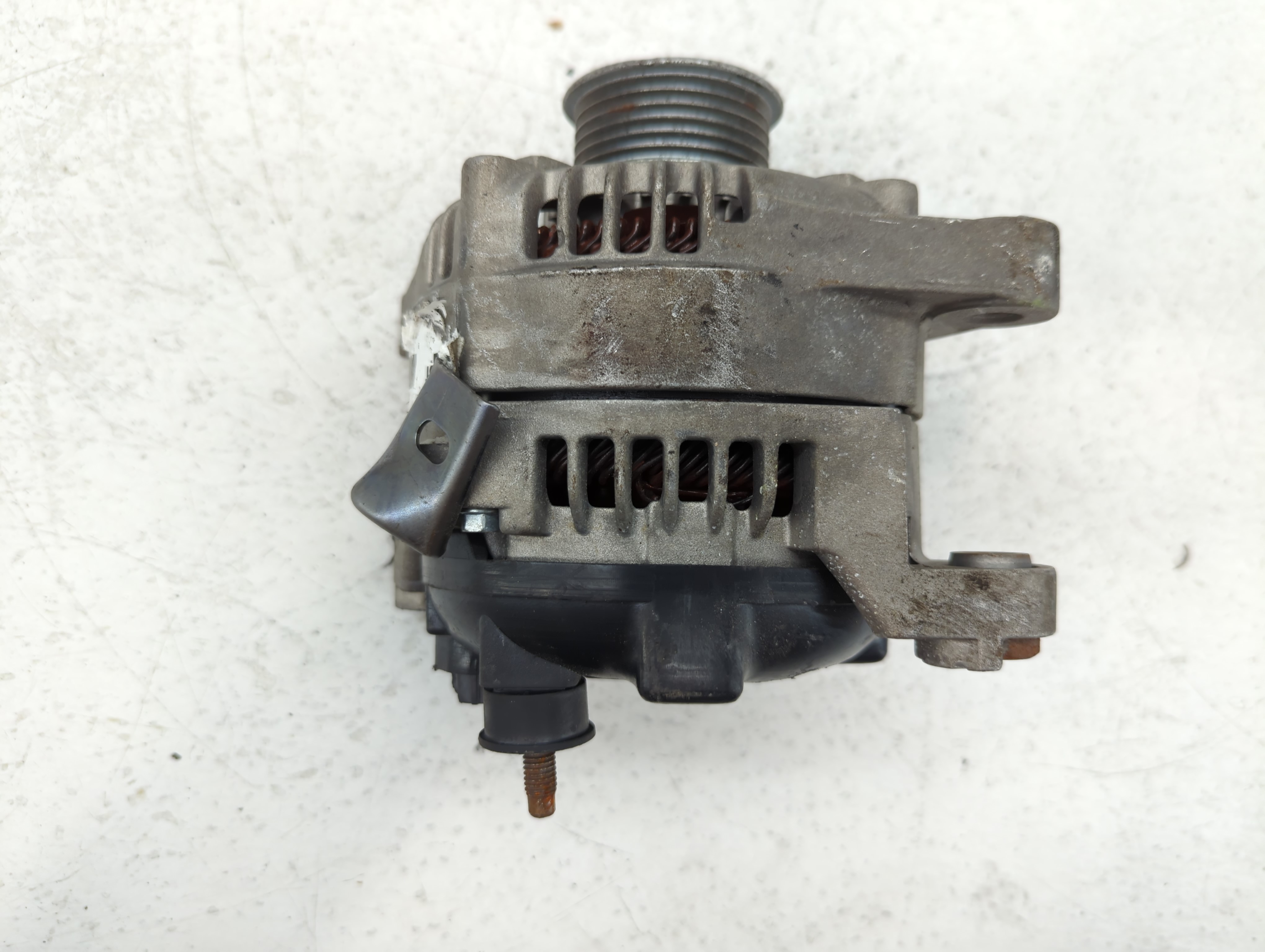 2017-2021 Kia Sportage Alternator Generator Charging Assembly Engine Oem 626716 - Oemusedautoparts1.com