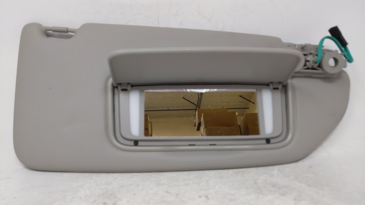 2002 Volvo S60 Passenger Sun Visor Mirror Right Sunvisor Gray 62684 - Oemusedautoparts1.com