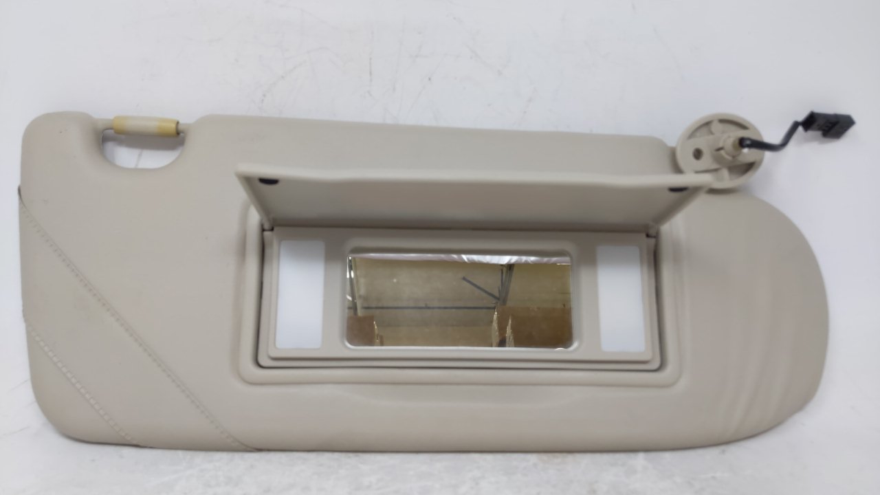 2003 Land Rover Freelander Passenger Right Sun Visor Sunvisor Ivory 62685 - Oemusedautoparts1.com