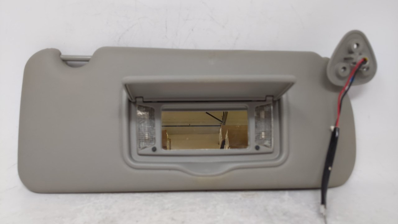 2004 Cadillac Srx Passenger Sun Visor Mirror Right Sunvisor Gray 62686 - Oemusedautoparts1.com