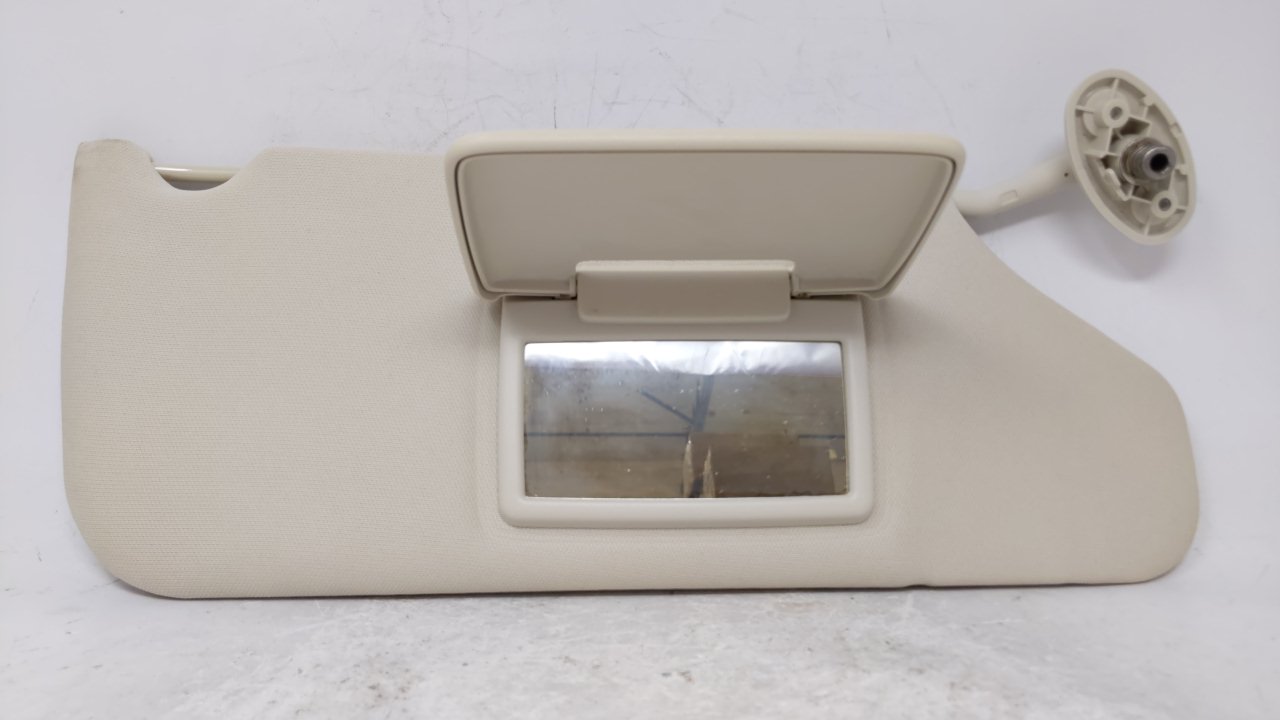 Picture of 2004-2008 Dodge Challenger Passenger Right Sun Visor Sunvisor Ivory 62703